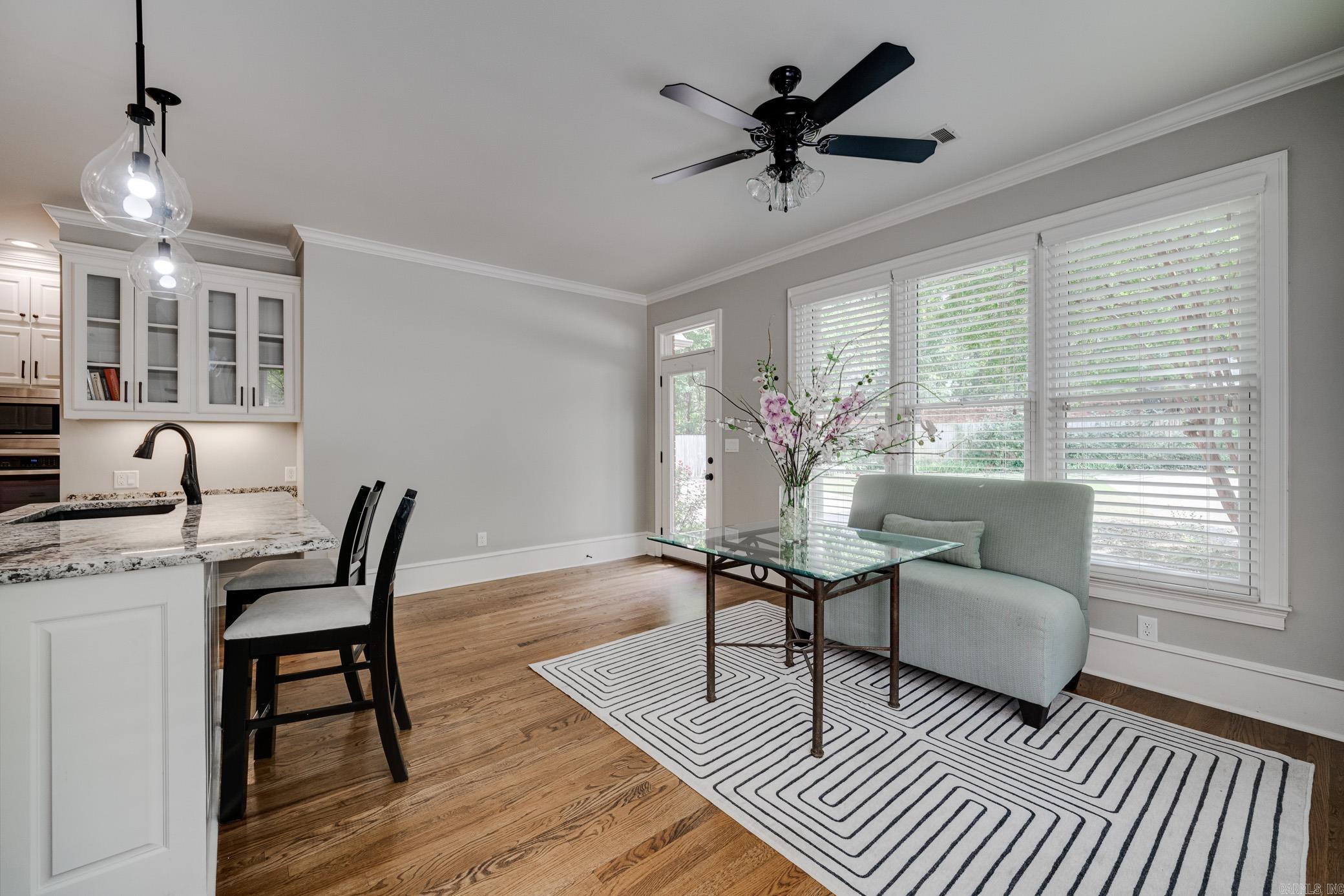 PIPPINPOST - Residential