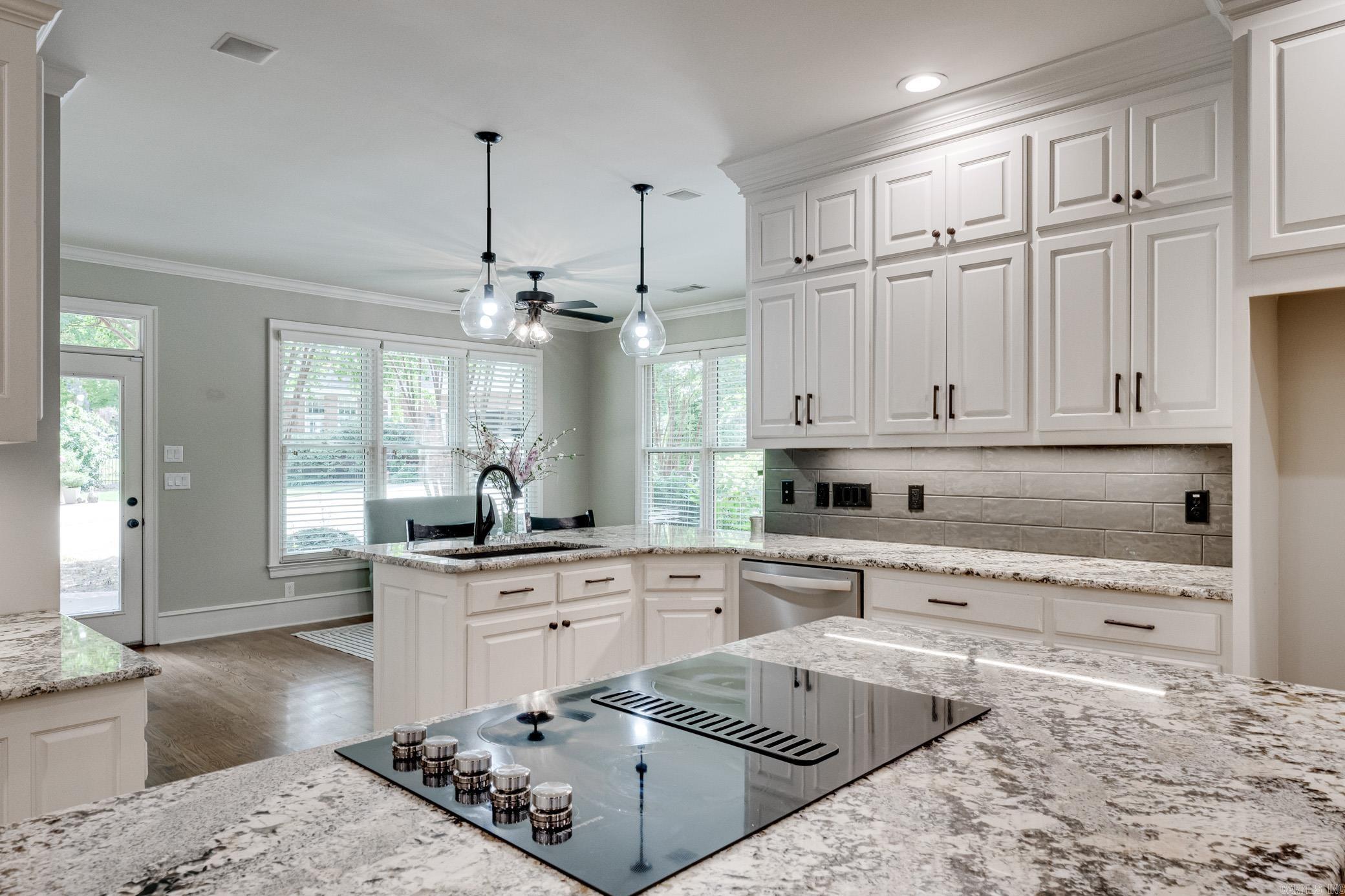 PIPPINPOST - Residential