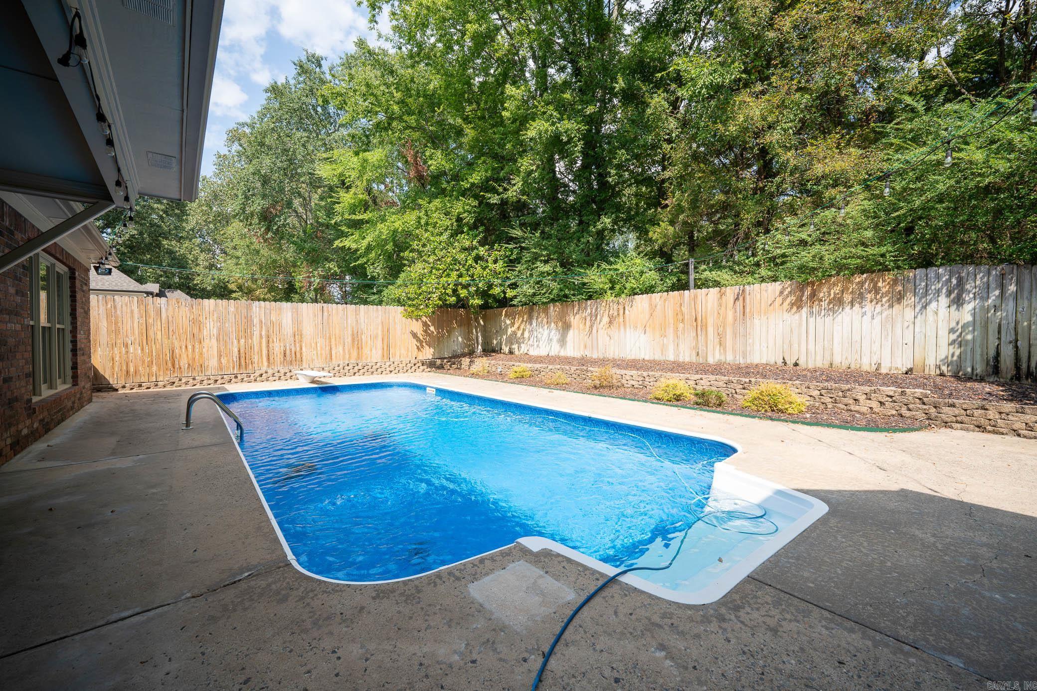 PIPPINPOST - Residential