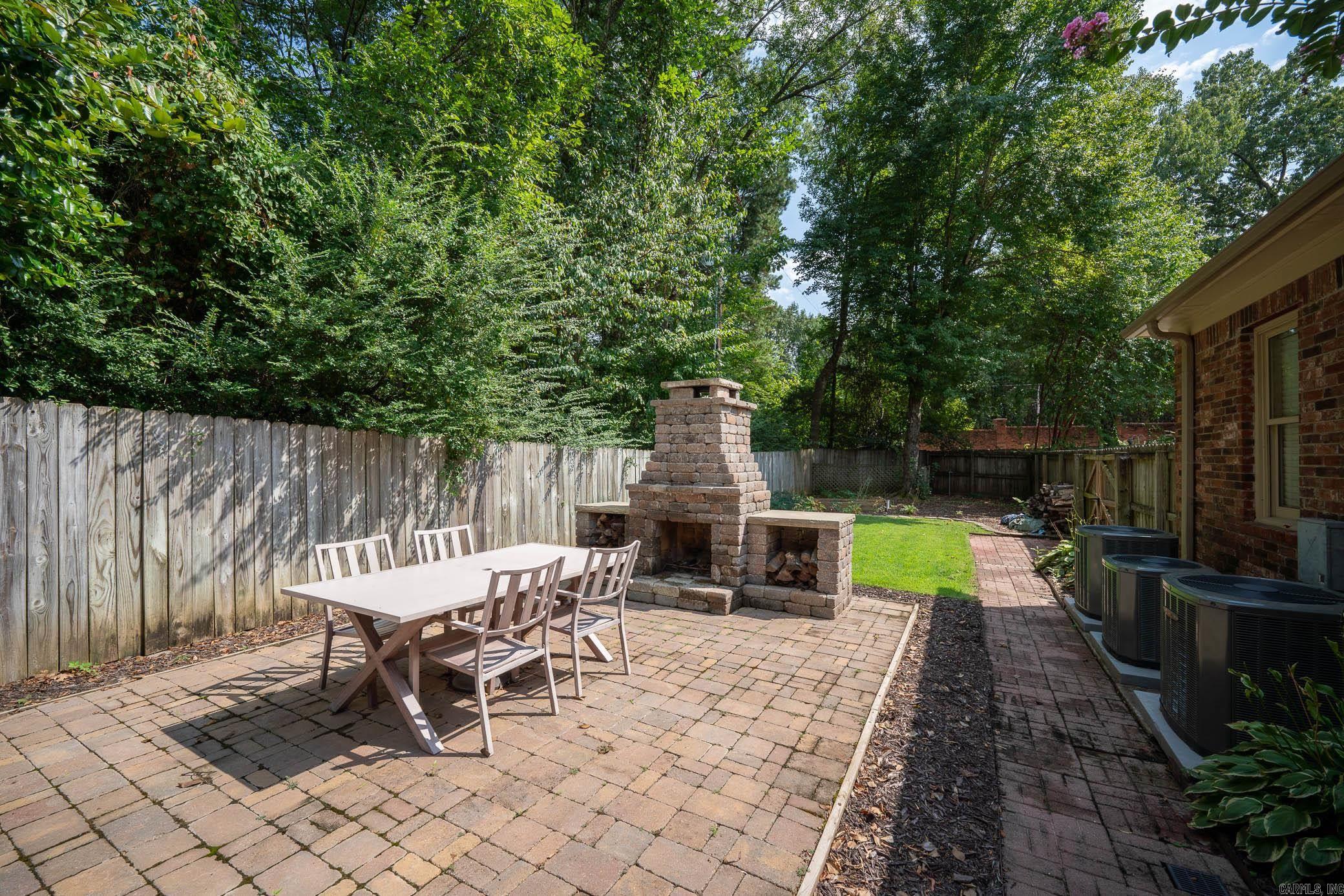 PIPPINPOST - Residential