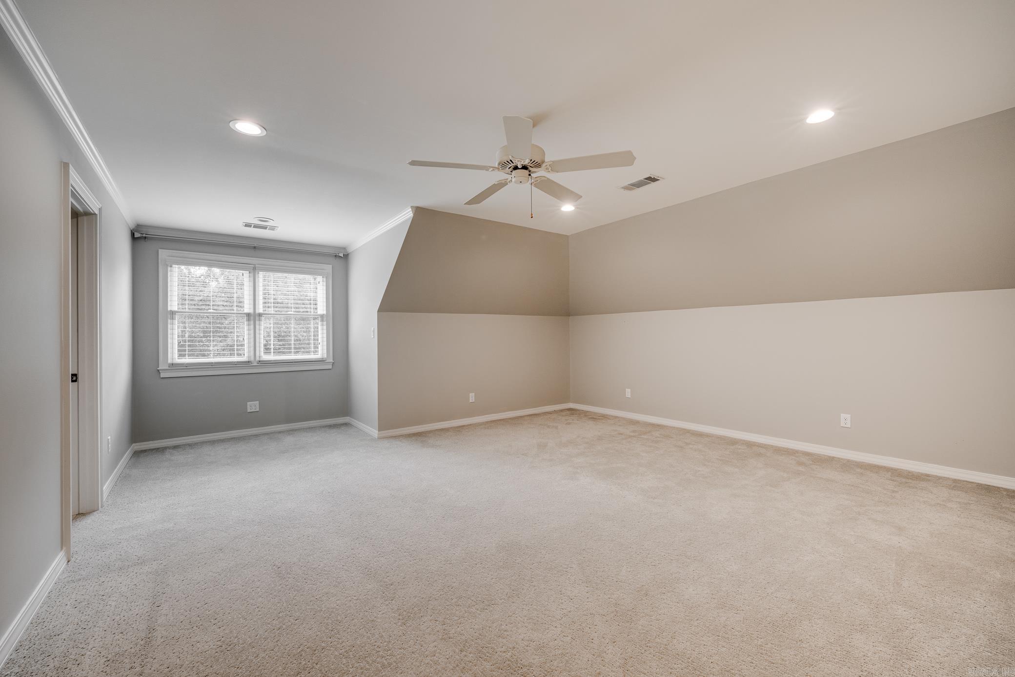 PIPPINPOST - Residential