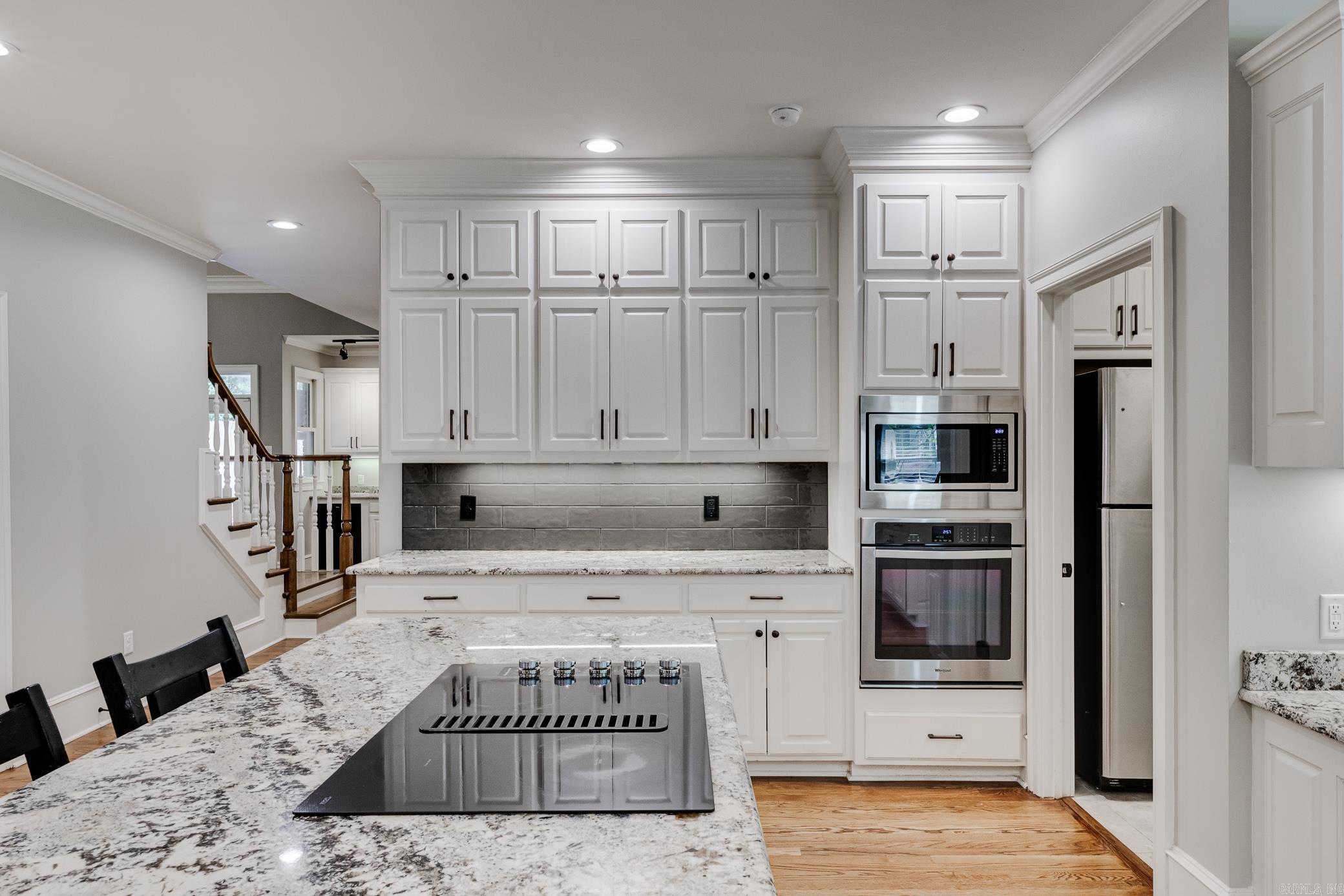 PIPPINPOST - Residential