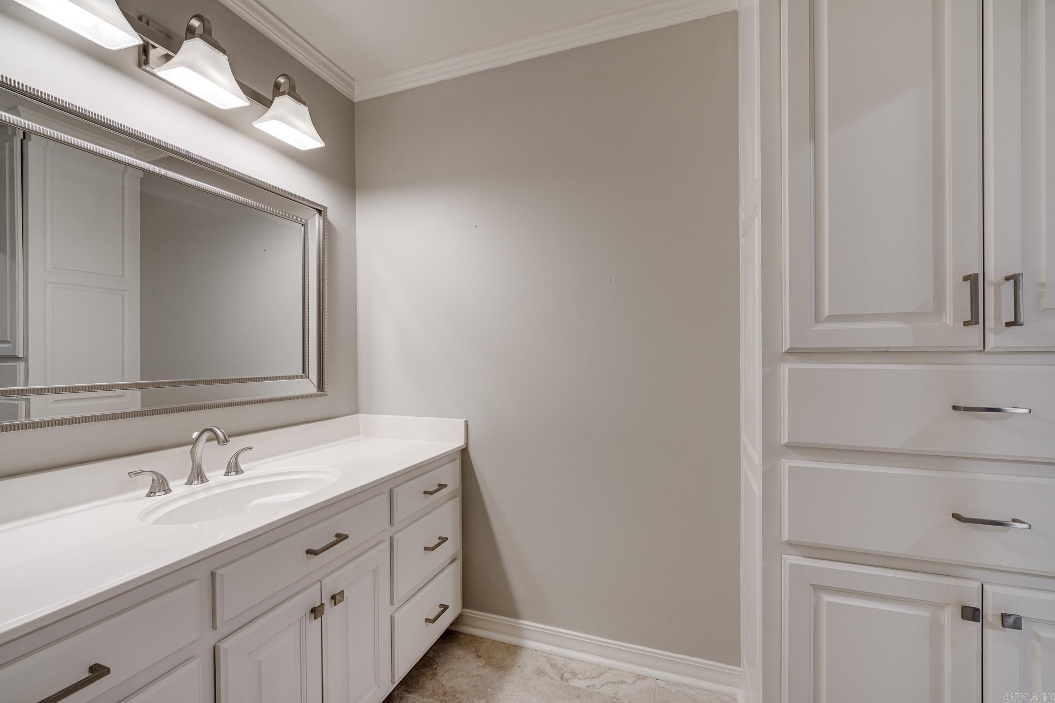 PIPPINPOST - Residential