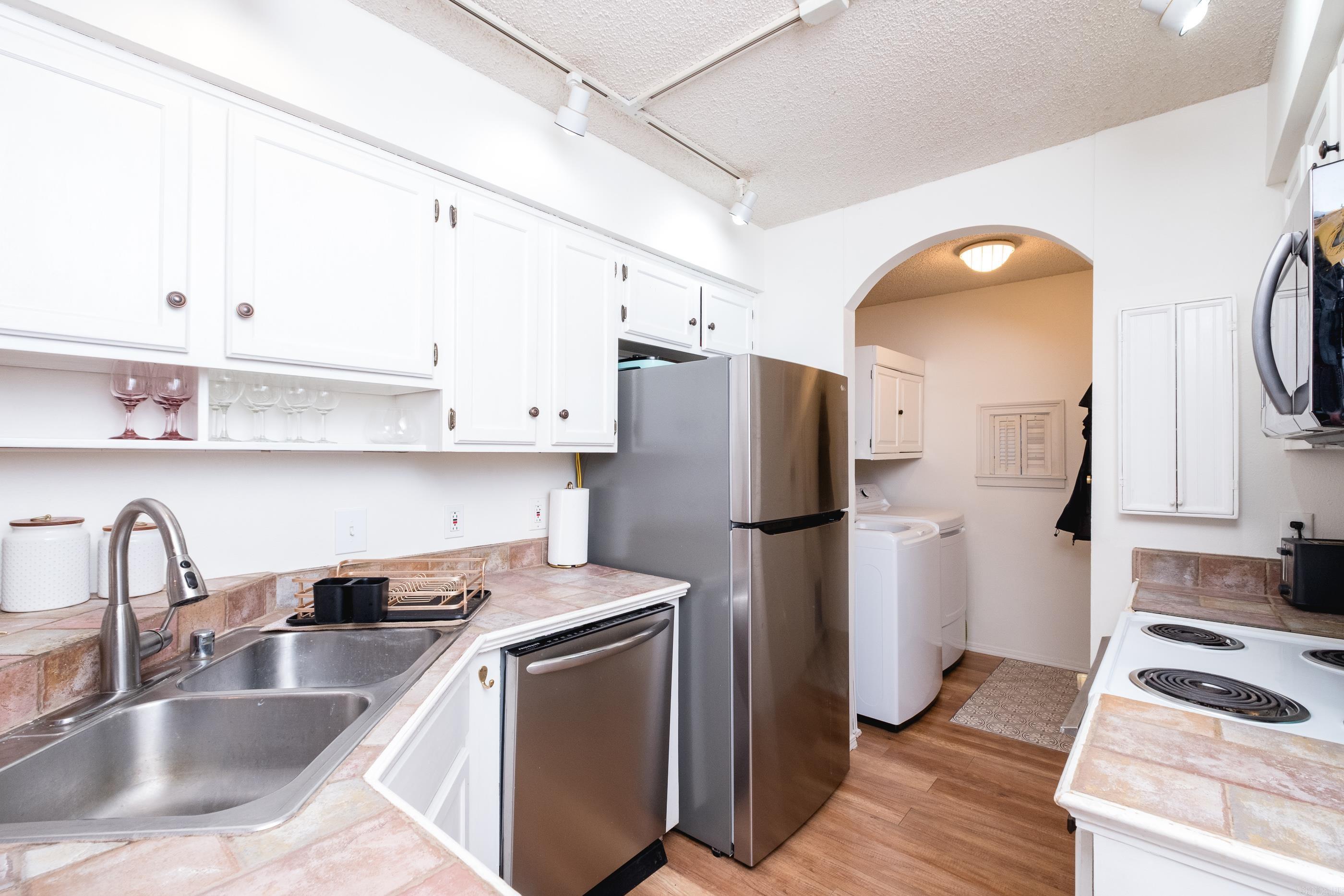 Point West 3rd - Residential