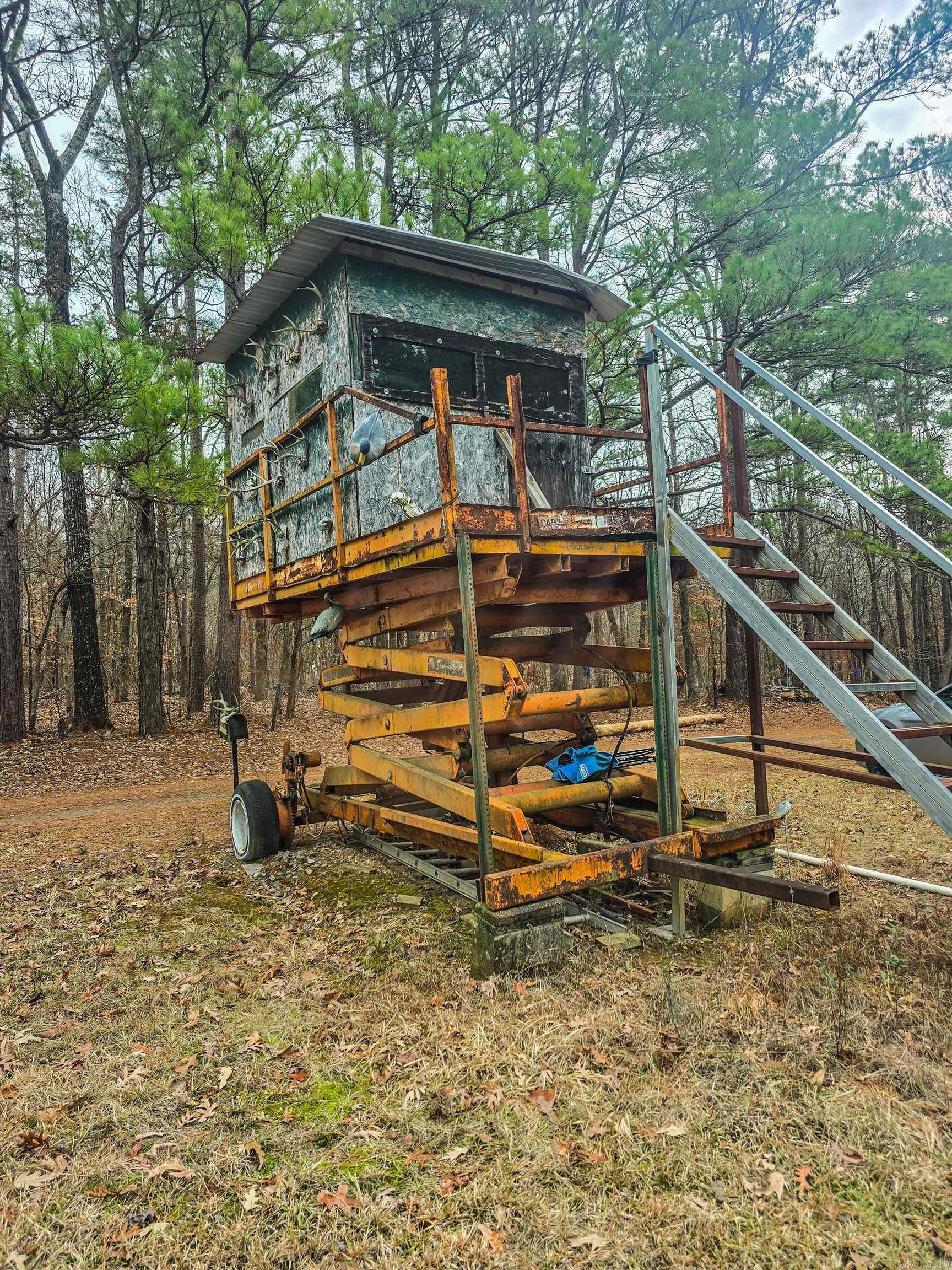 Metes & Bounds - Land