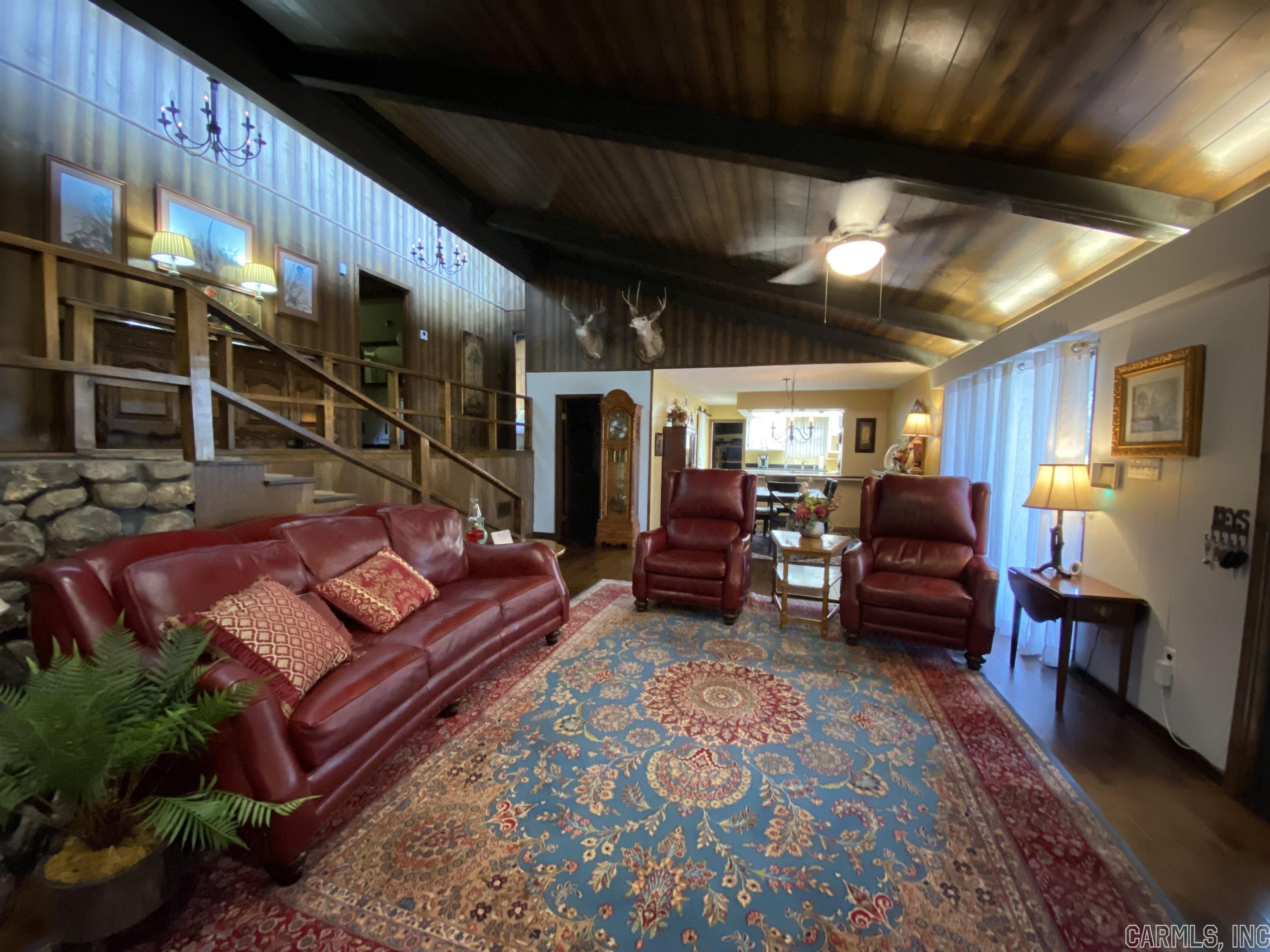 Metes & Bounds - Residential