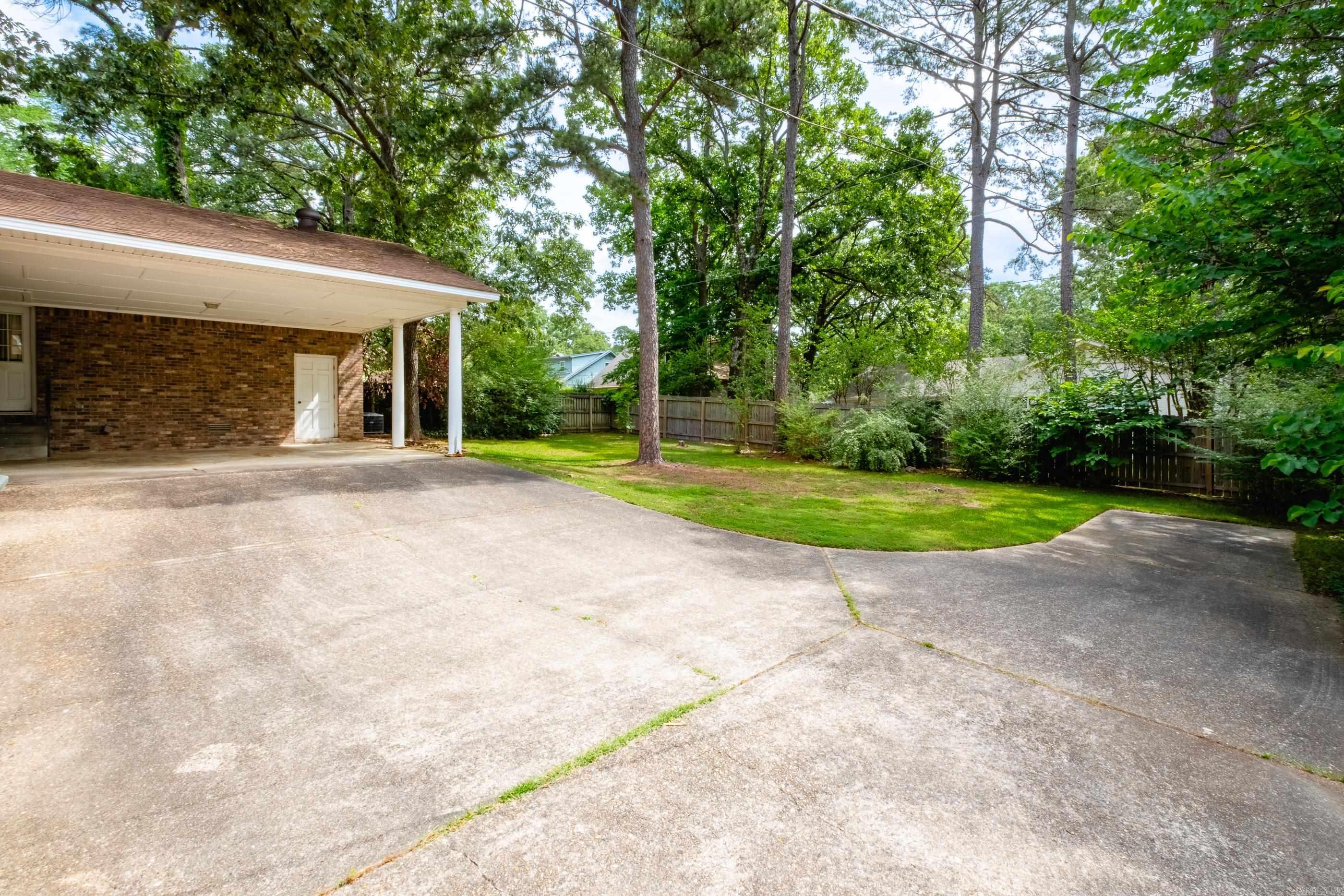 COLONY WEST - Residential