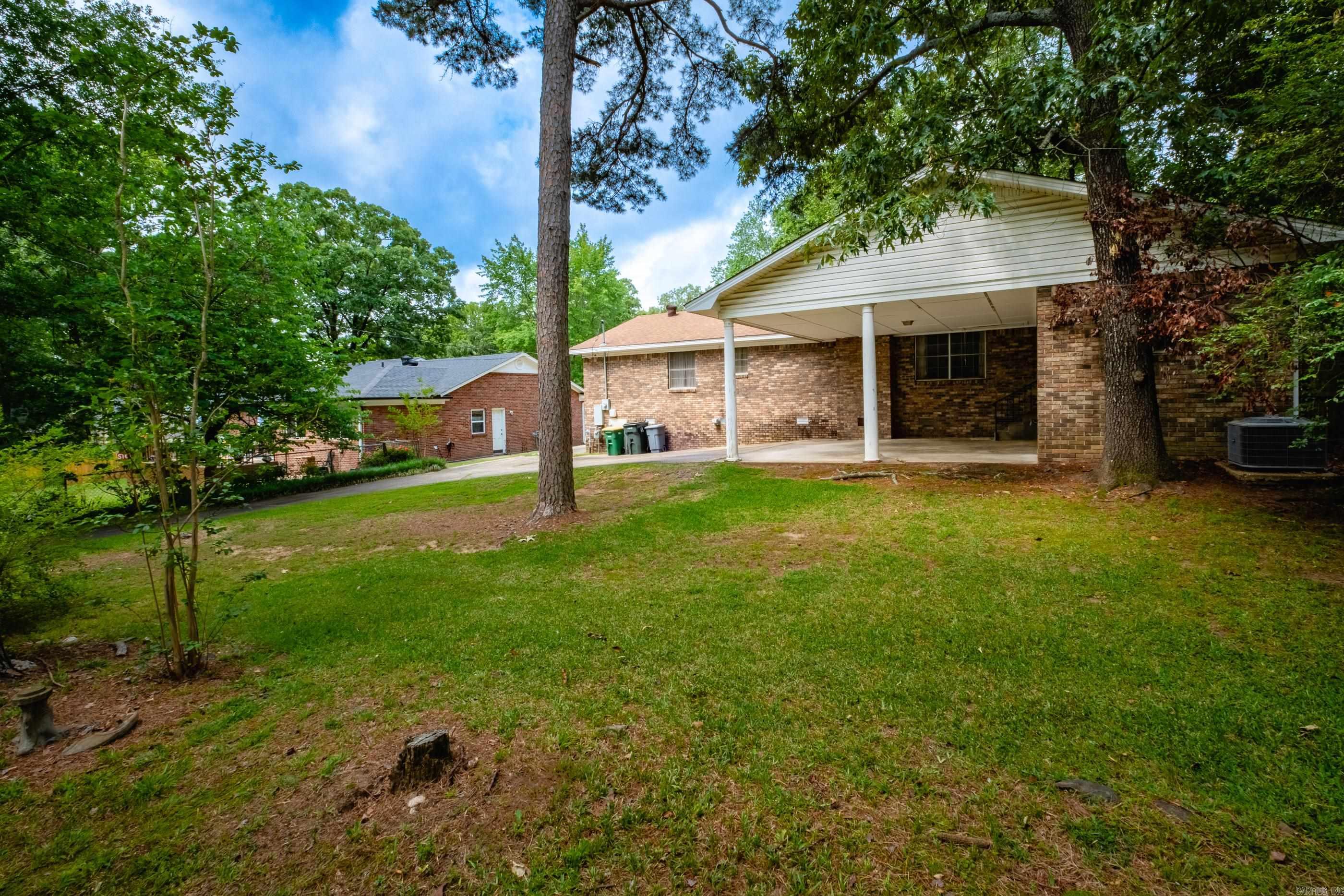 COLONY WEST - Residential