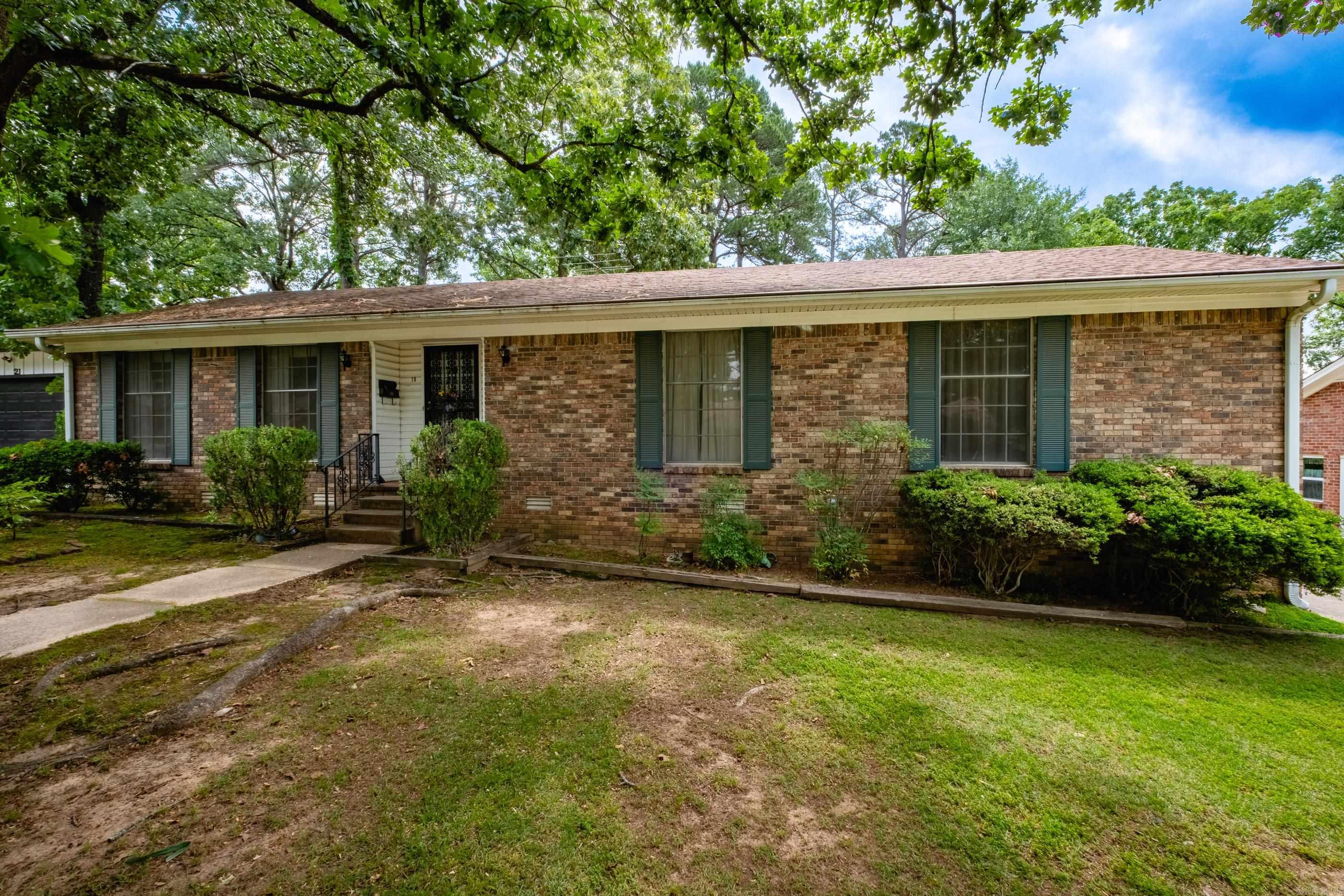 COLONY WEST - Residential