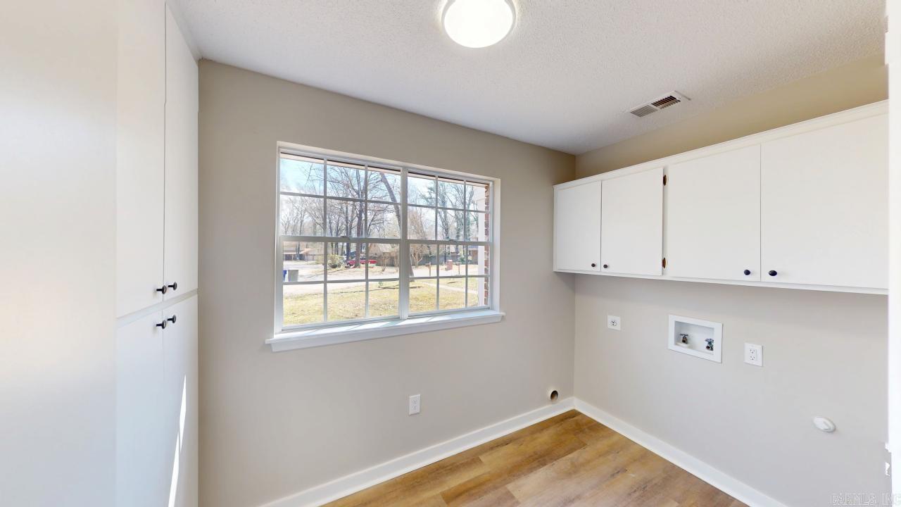 Smoking Oaks - Residential