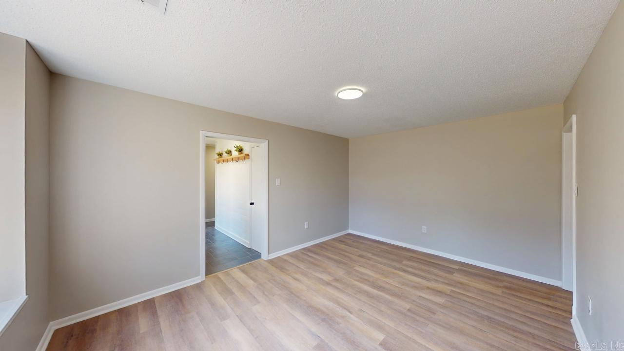 Smoking Oaks - Residential