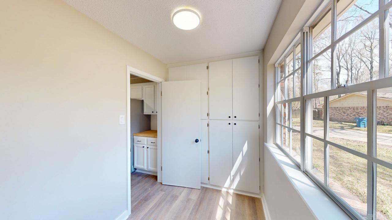 Smoking Oaks - Residential