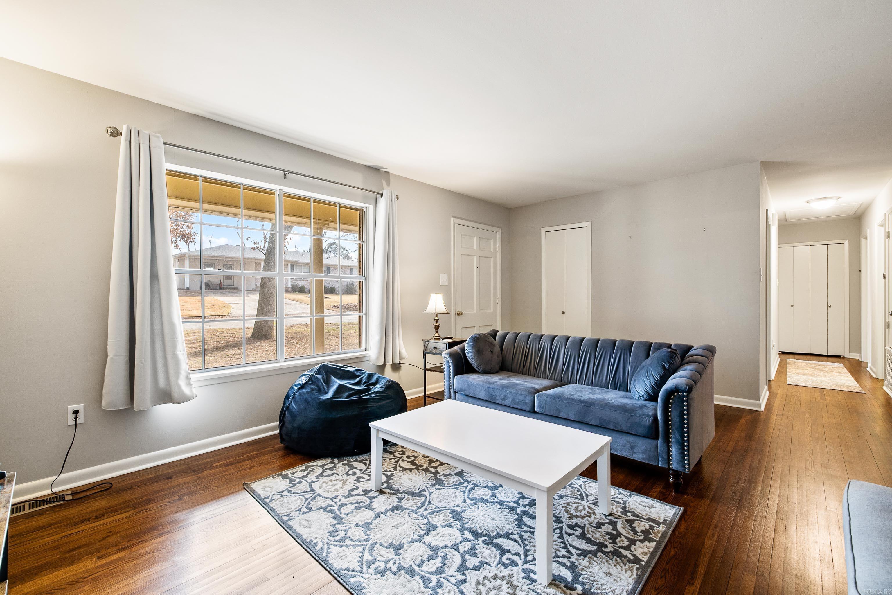 PIKE VIEW - Residential