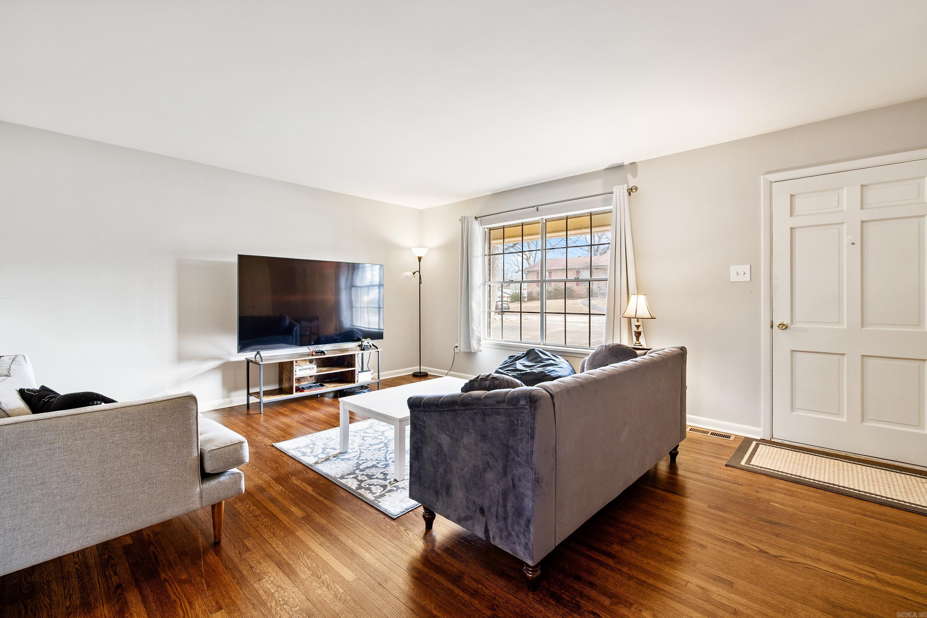 PIKE VIEW - Residential