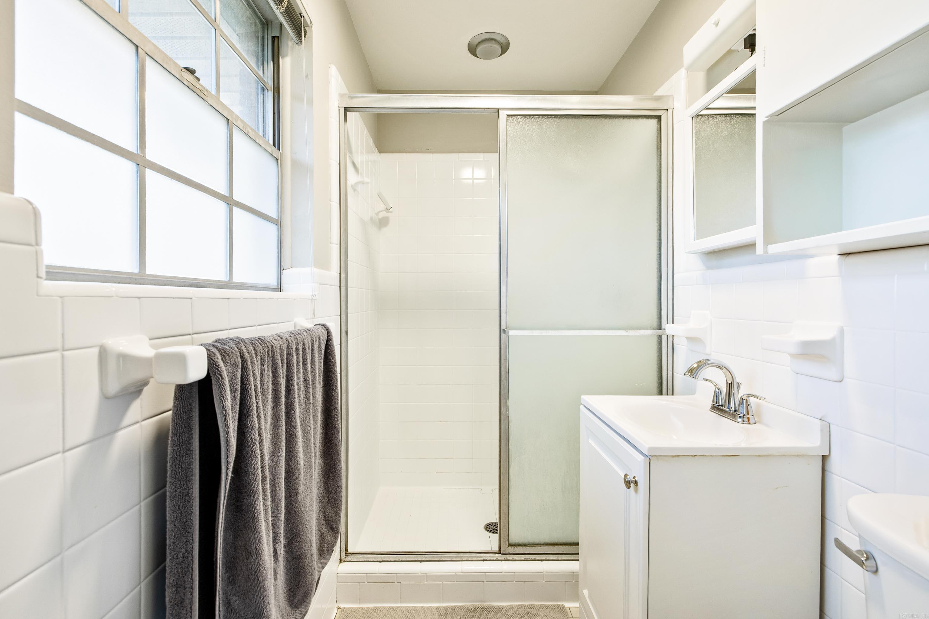 PIKE VIEW - Residential