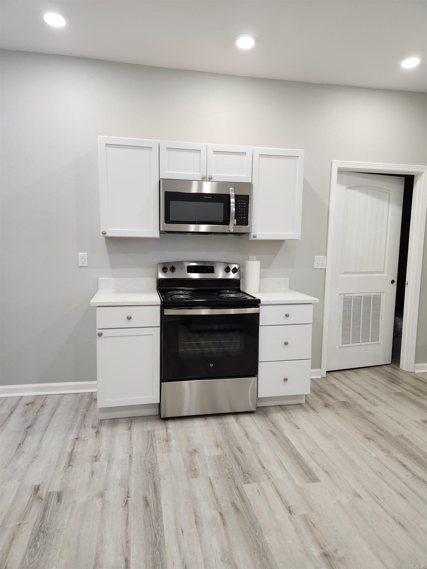 Pruett 2nd - Residential