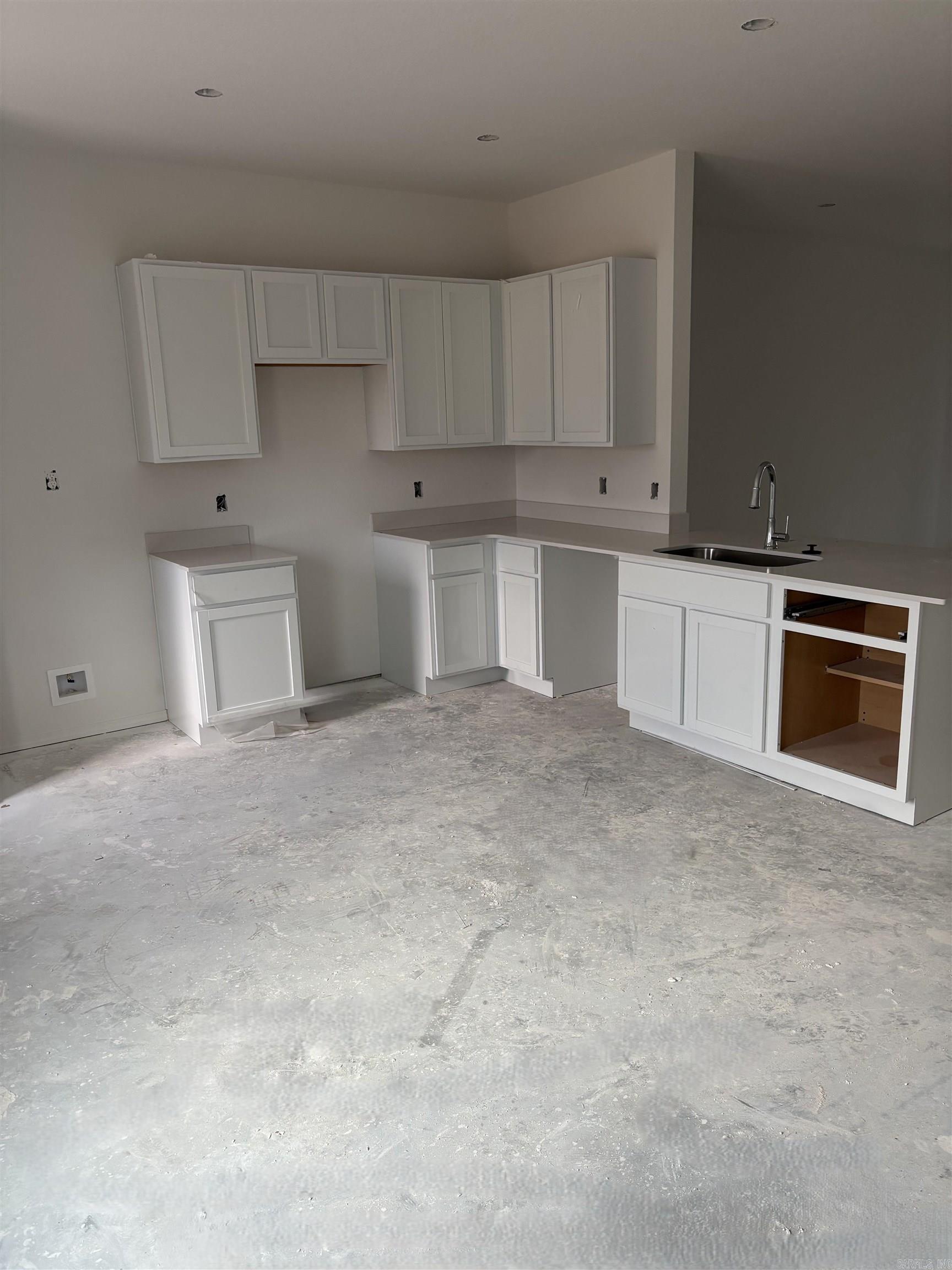 HILL FARM - Residential