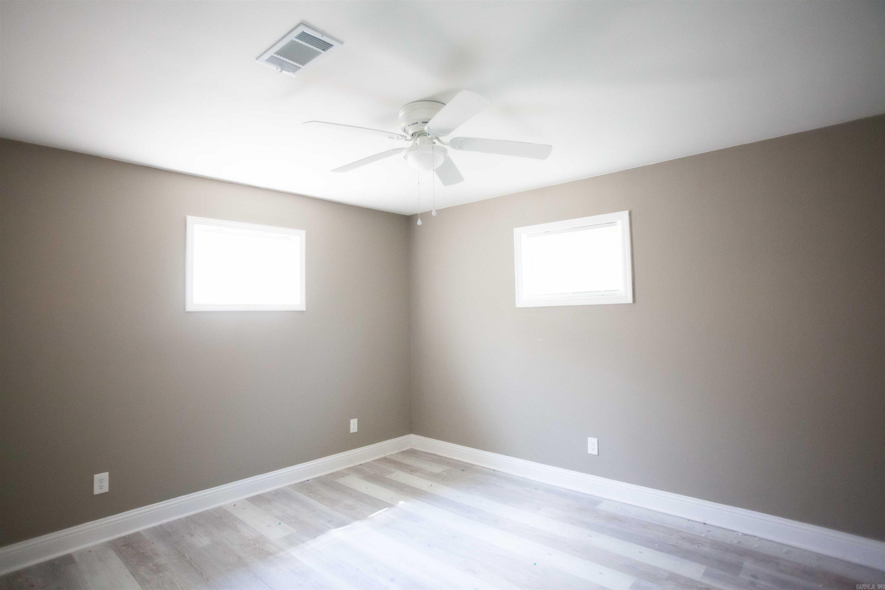 Duprees East Jack - Residential Lease