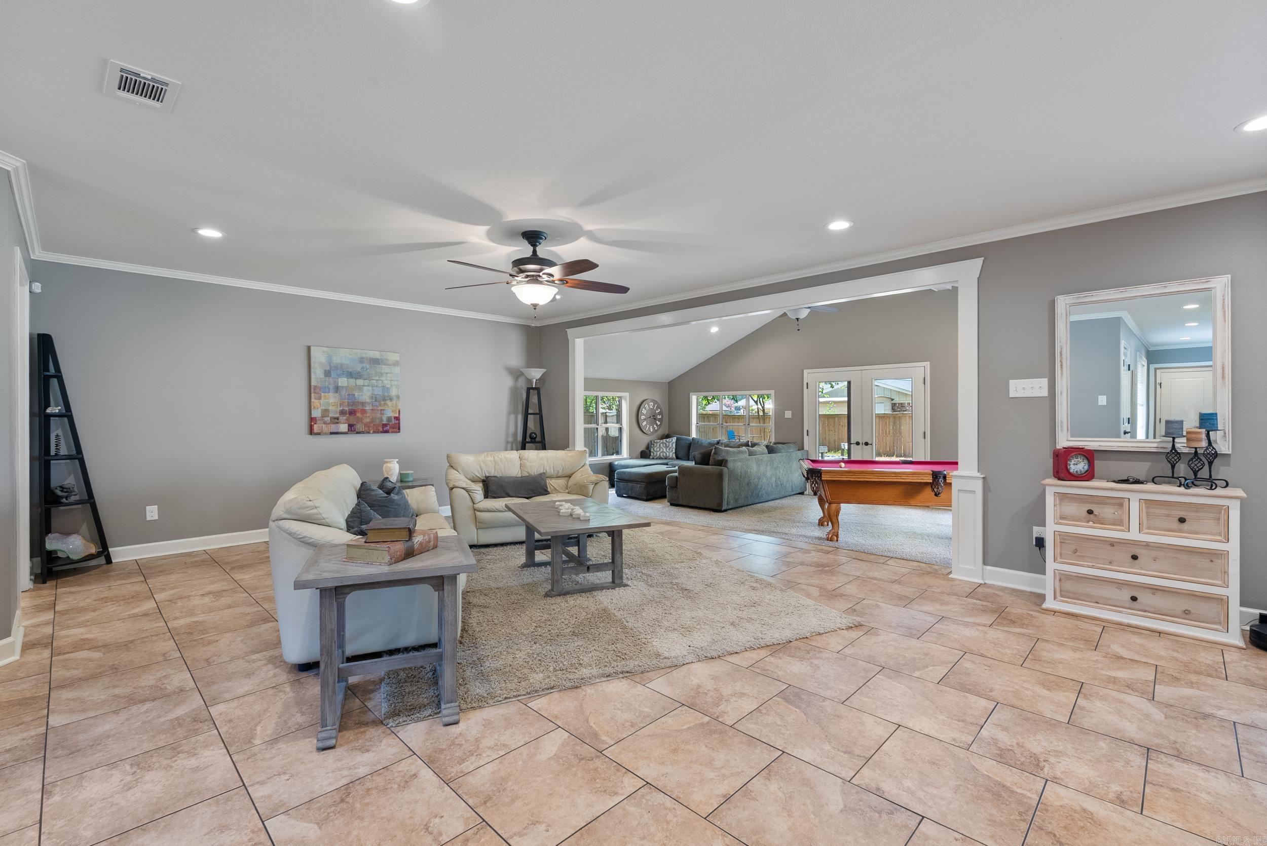 OAK FORREST - Residential