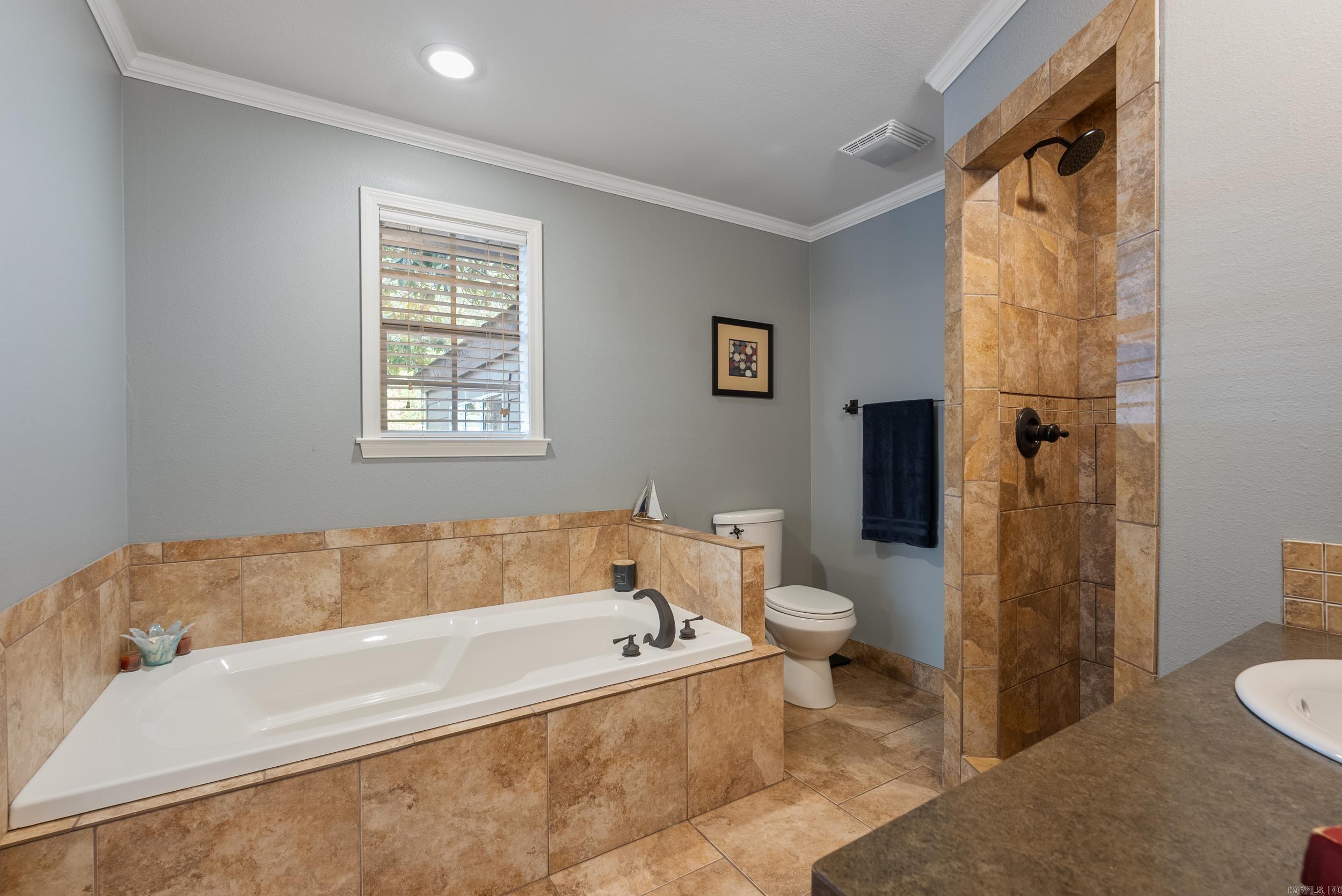 OAK FORREST - Residential