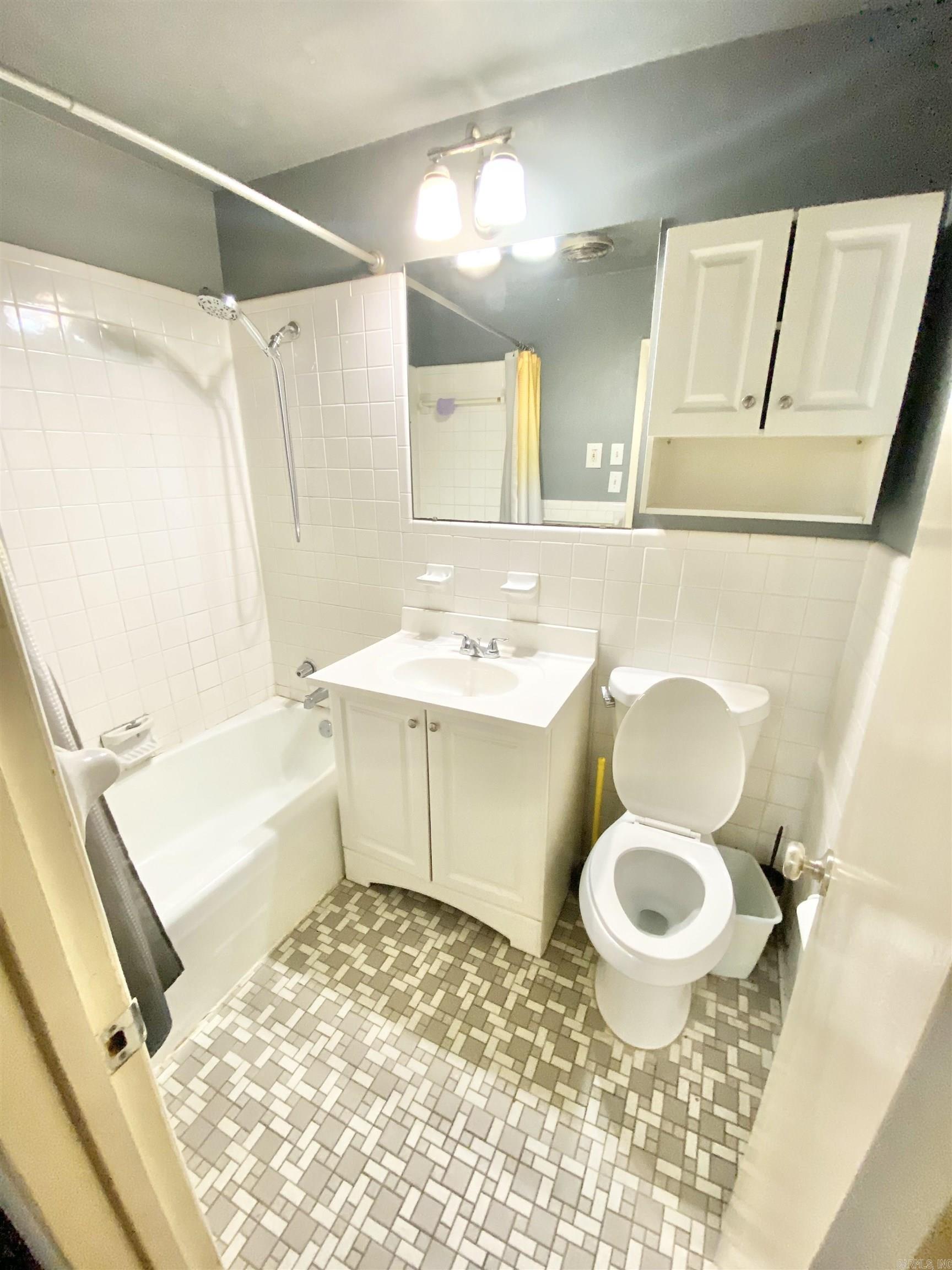 BIRCHWOOD - Residential