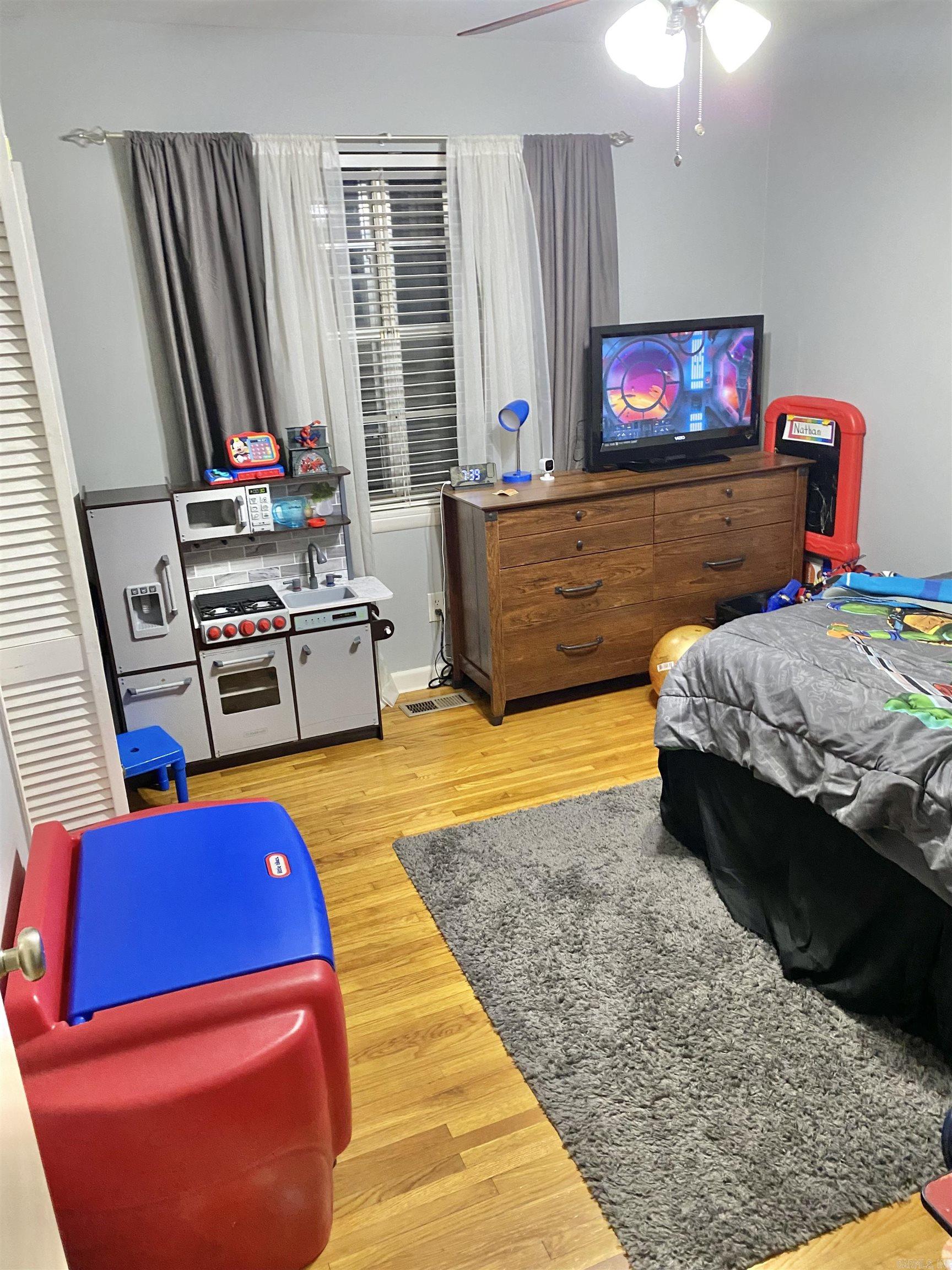 BIRCHWOOD - Residential