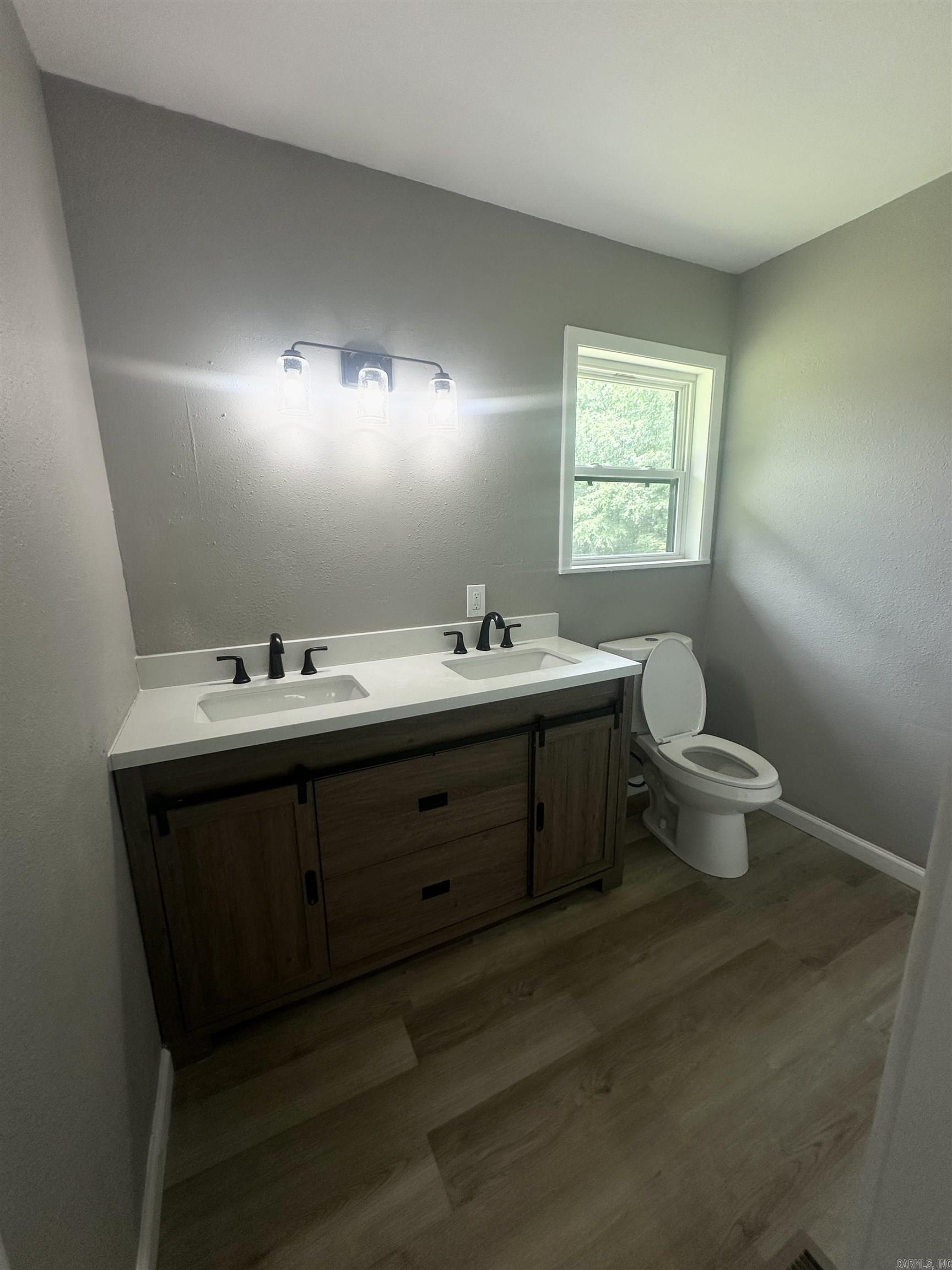 PINE PARK - Residential