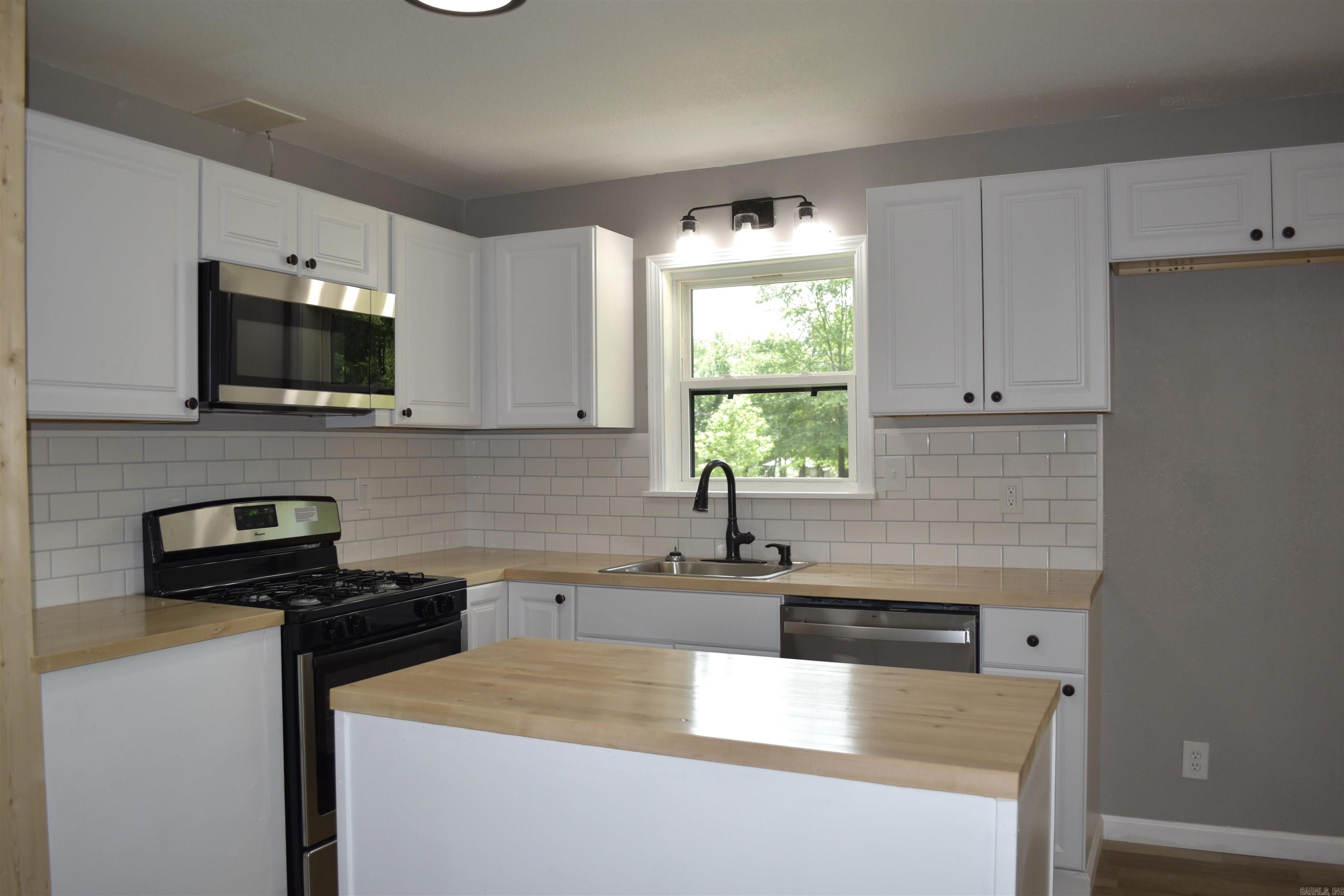 PINE PARK - Residential