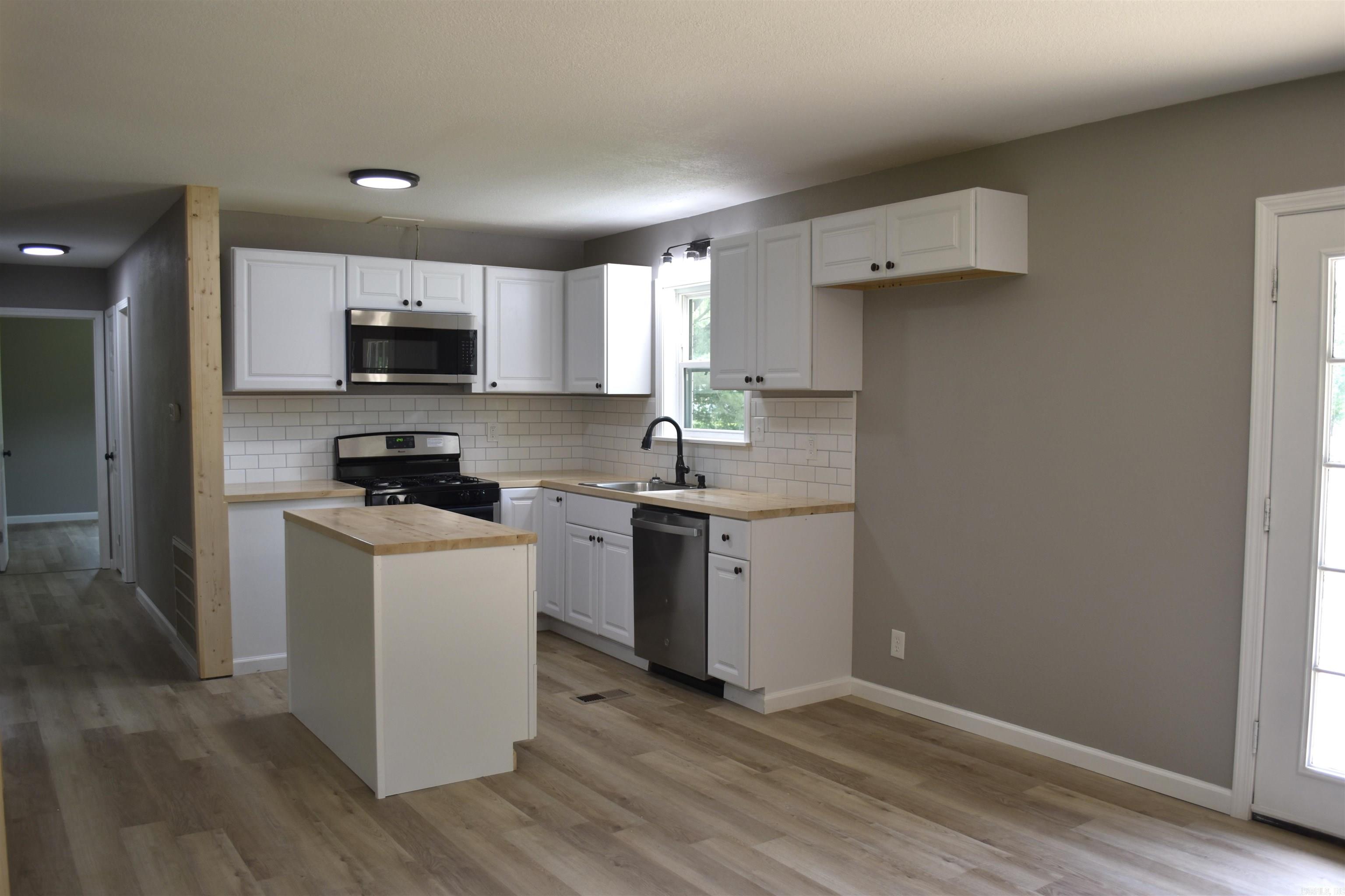 PINE PARK - Residential