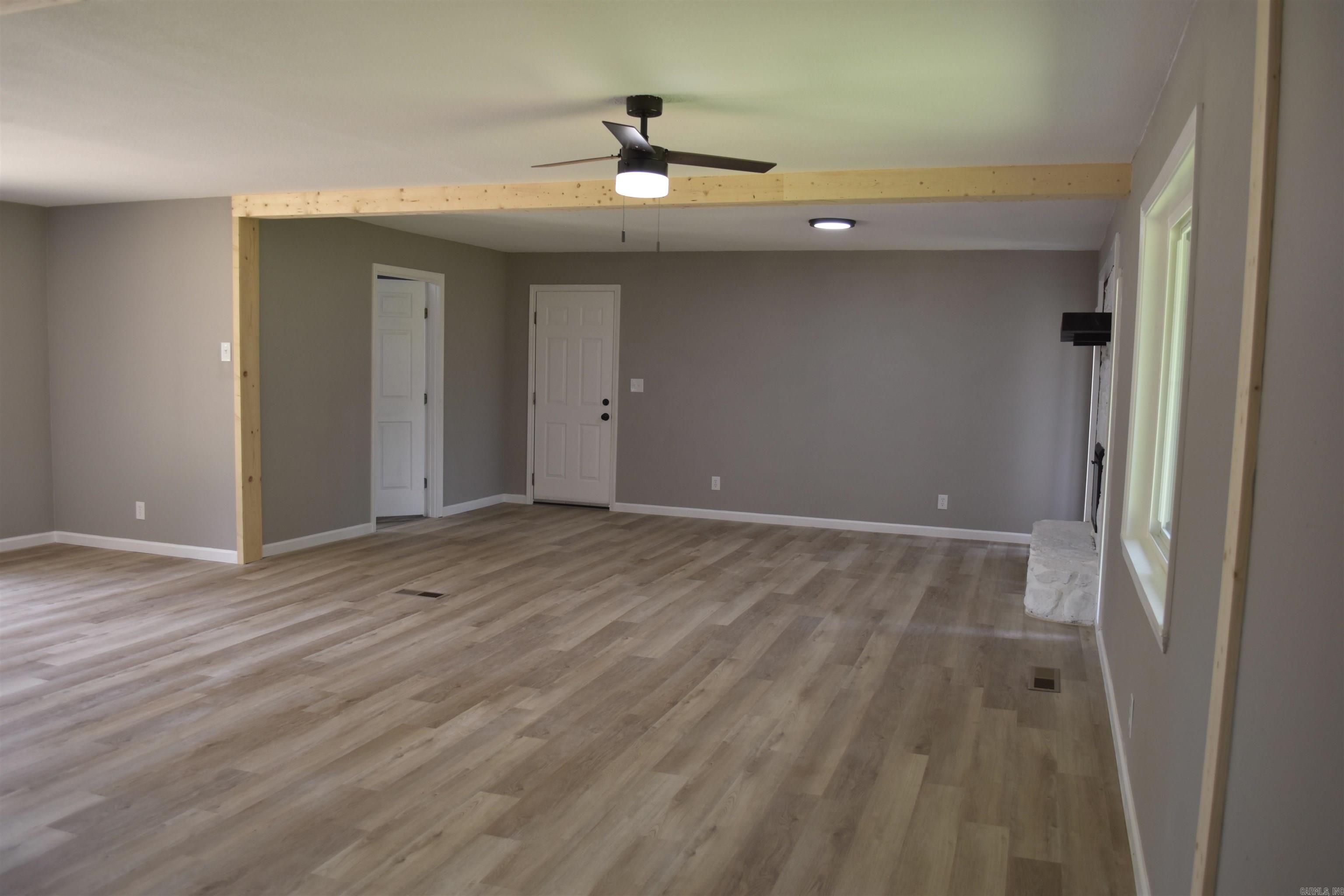 PINE PARK - Residential