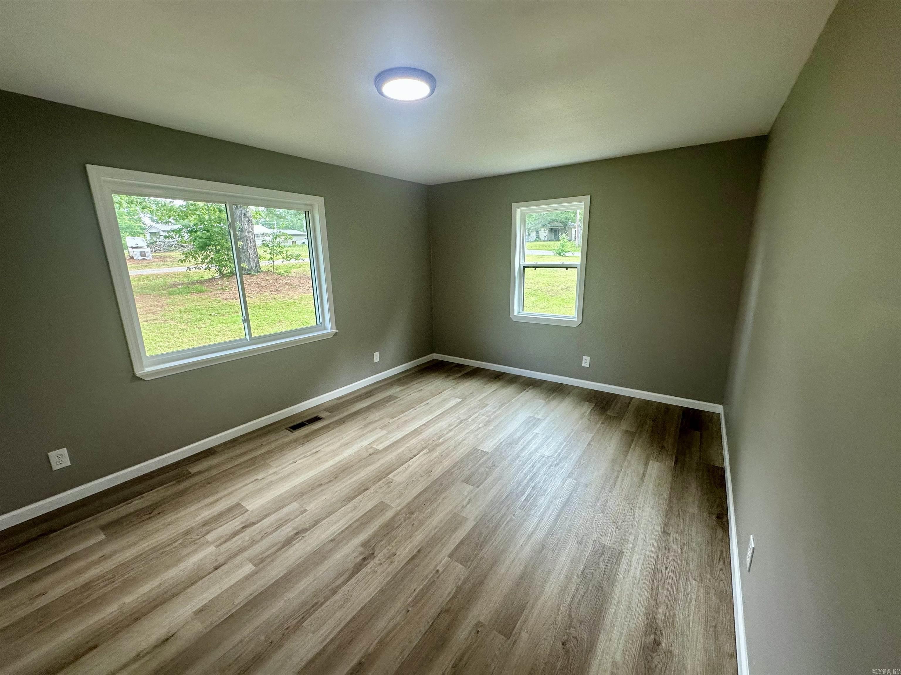 PINE PARK - Residential