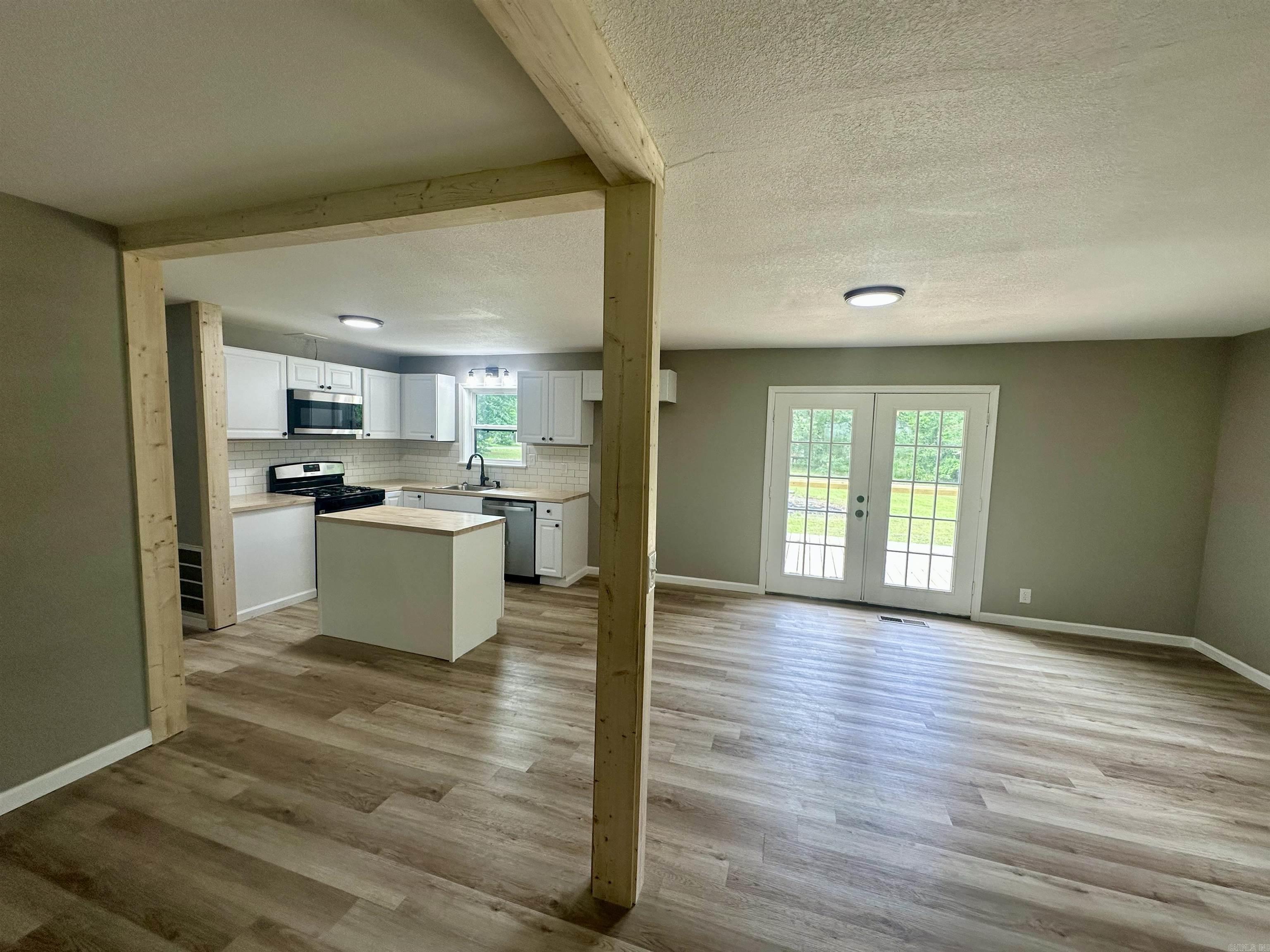 PINE PARK - Residential