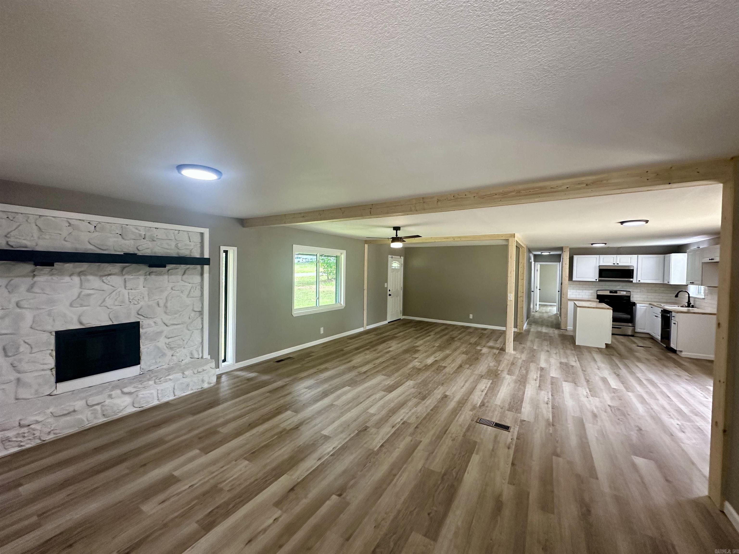 PINE PARK - Residential