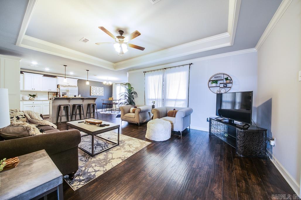 CROSS CREEK - Residential