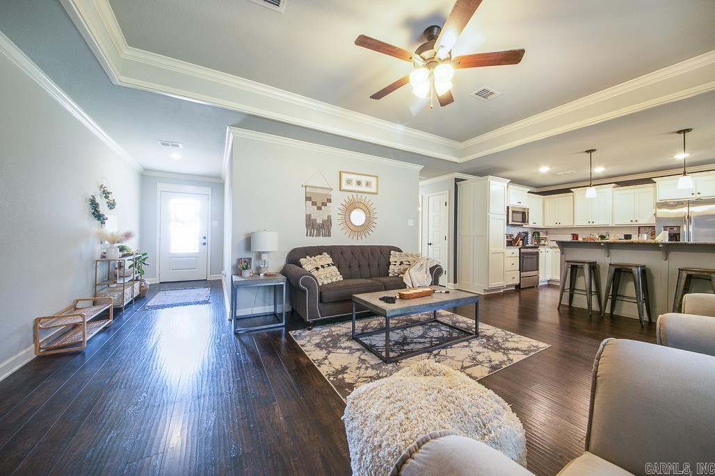 CROSS CREEK - Residential