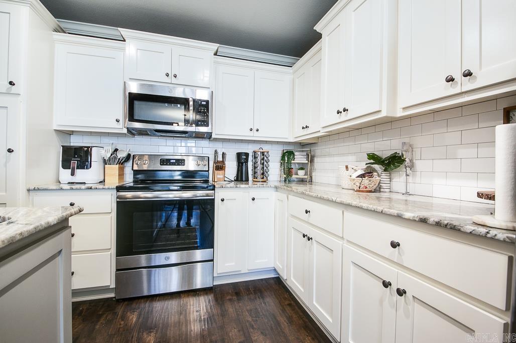 CROSS CREEK - Residential