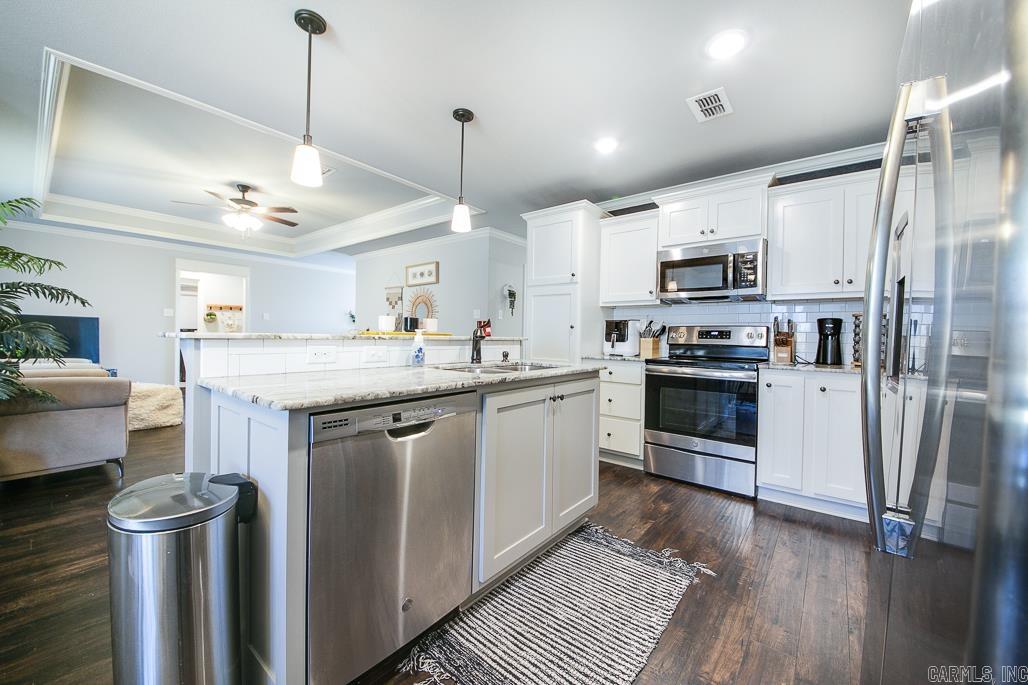 CROSS CREEK - Residential