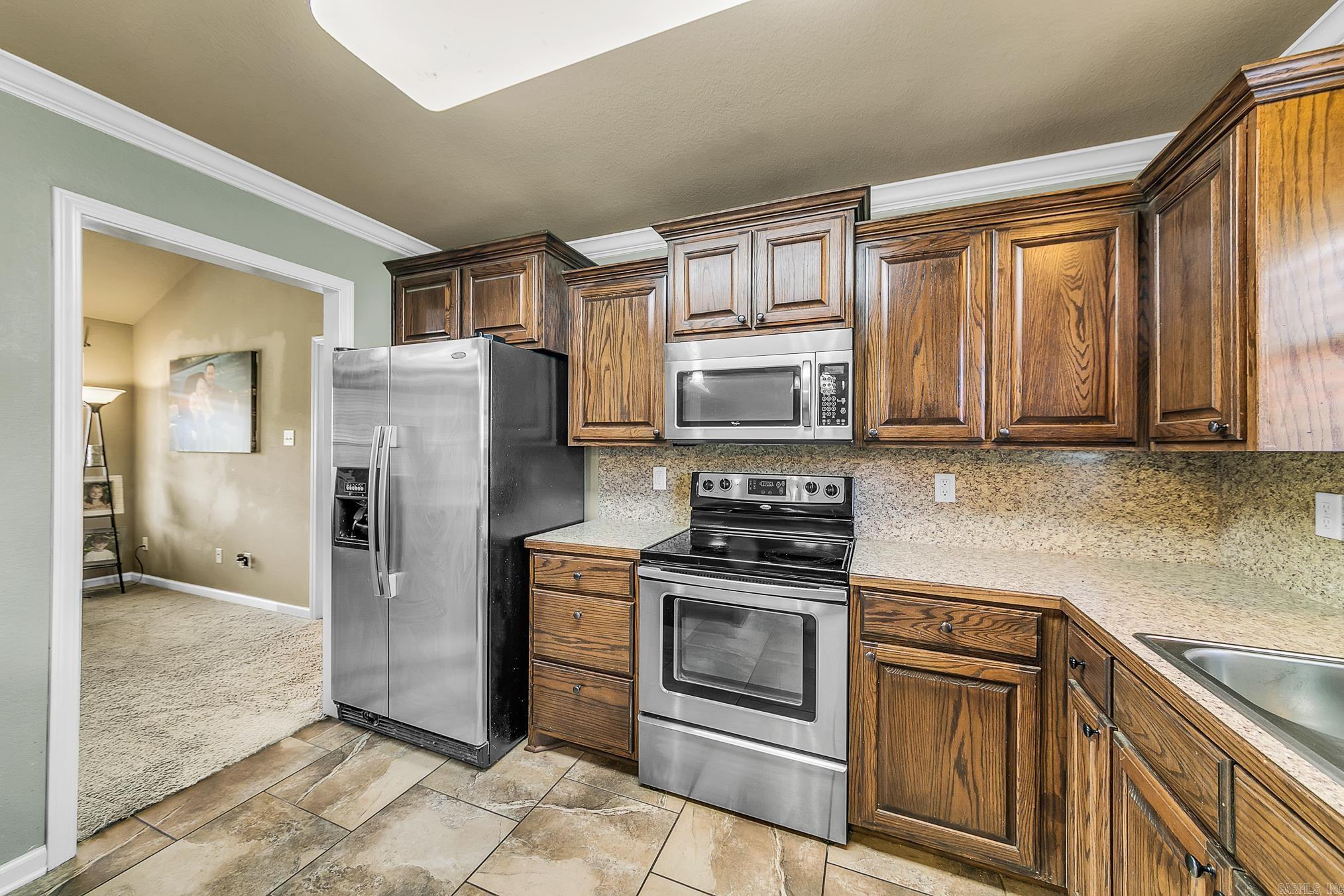 CROSS CREEK - Residential