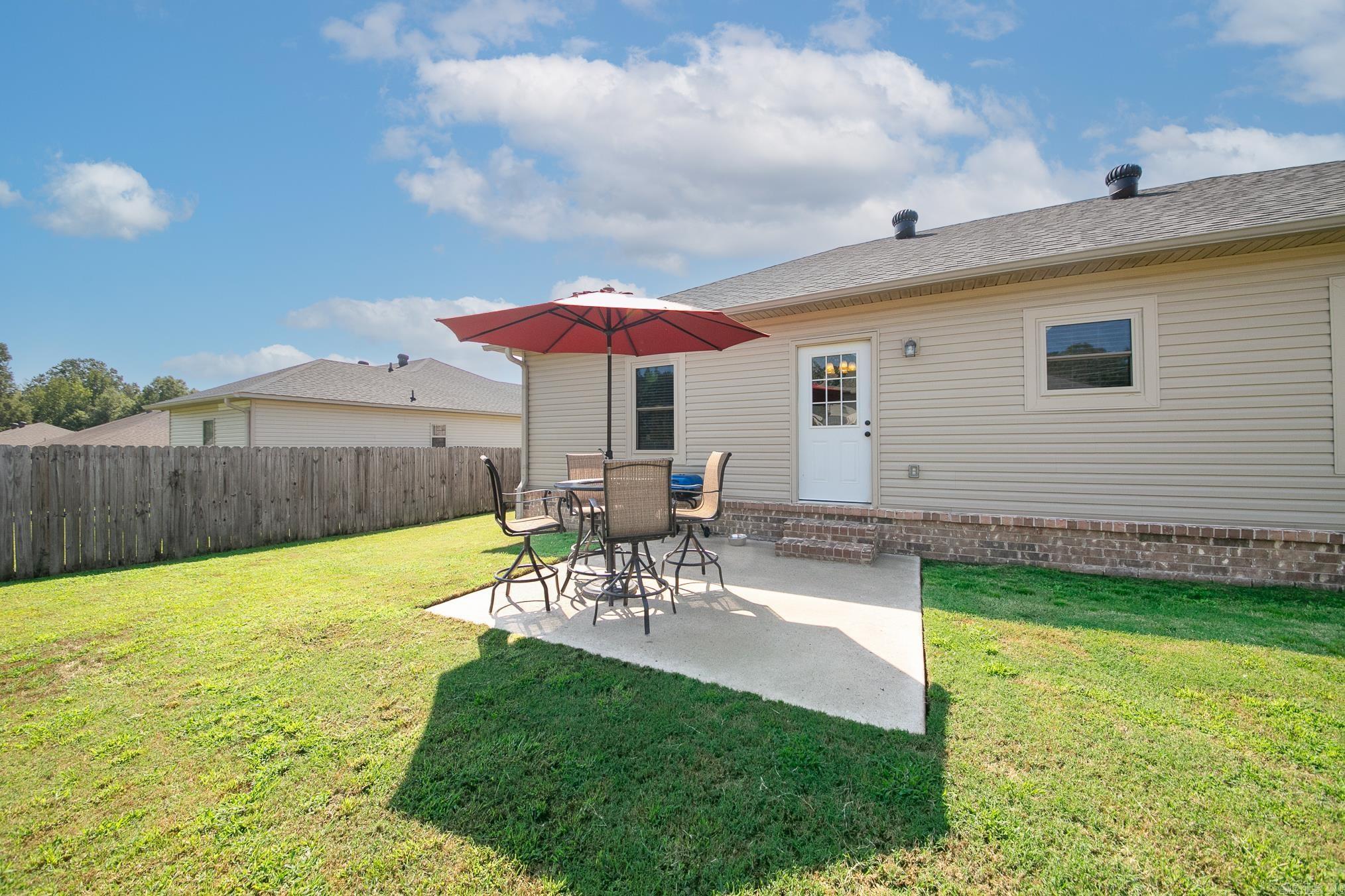 CROSS CREEK - Residential