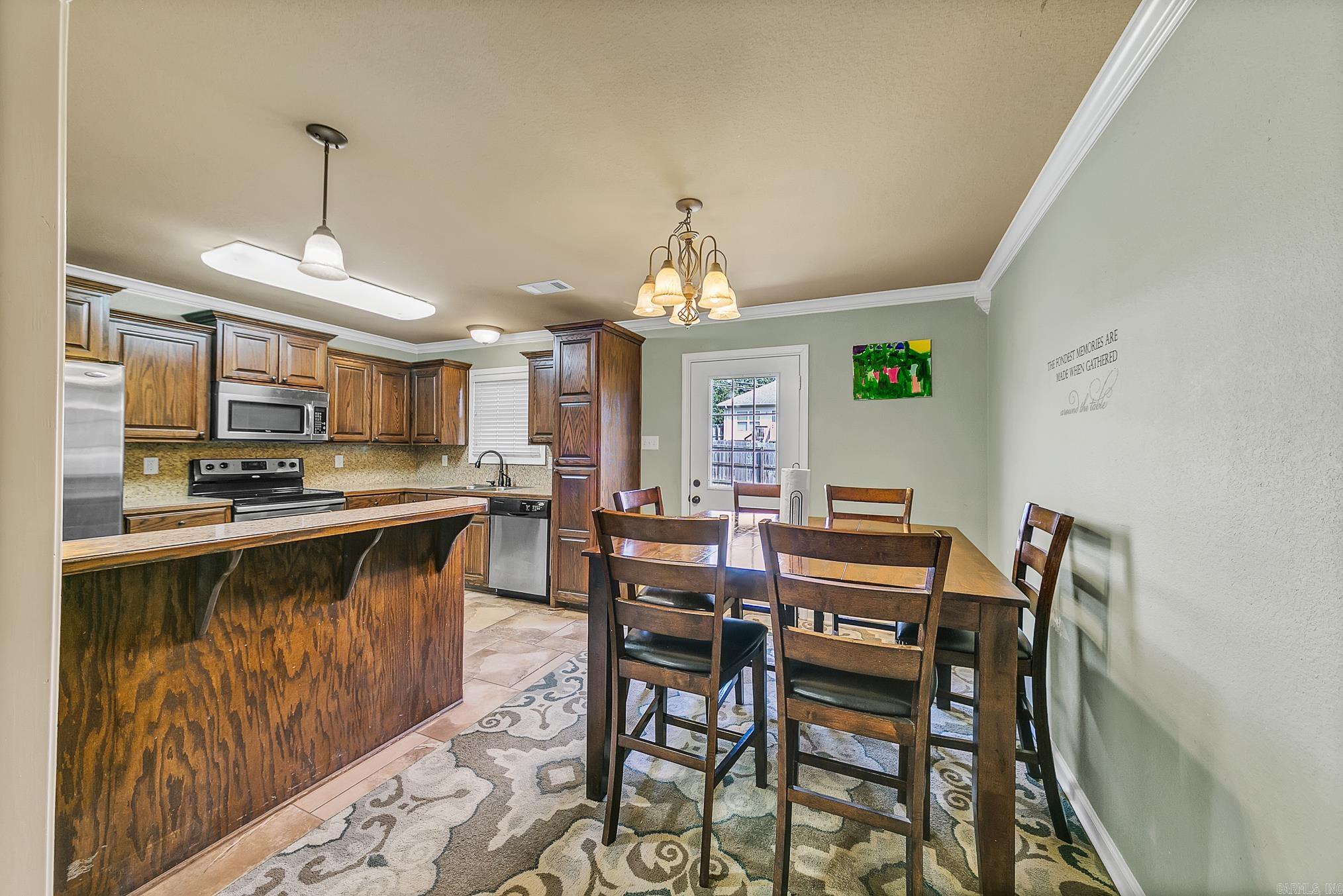 CROSS CREEK - Residential
