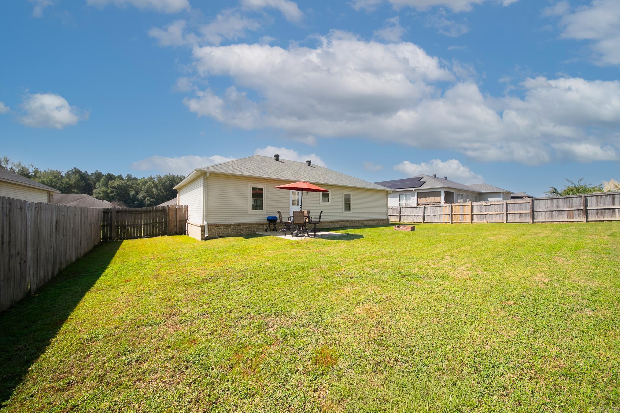 CROSS CREEK - Residential
