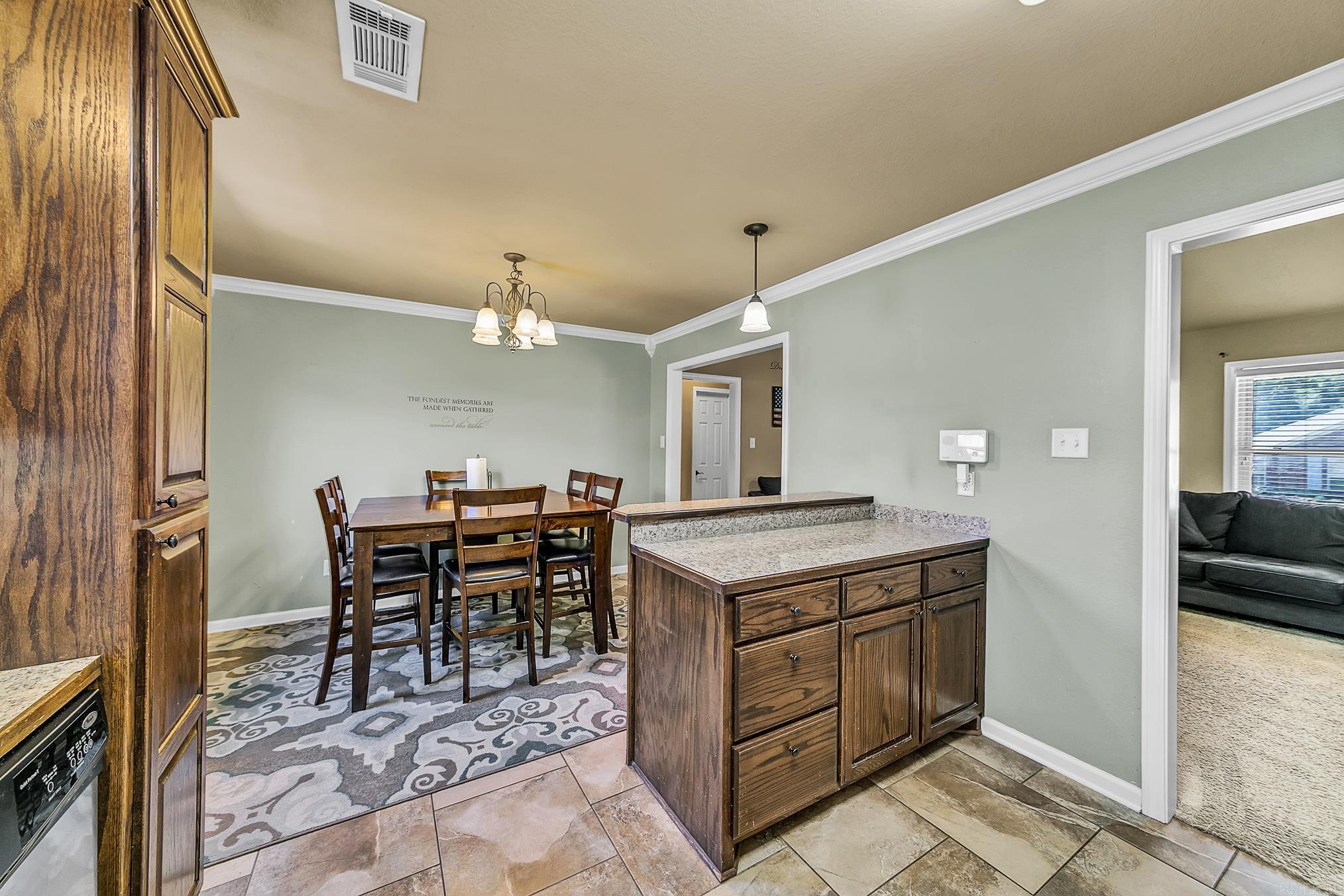 CROSS CREEK - Residential