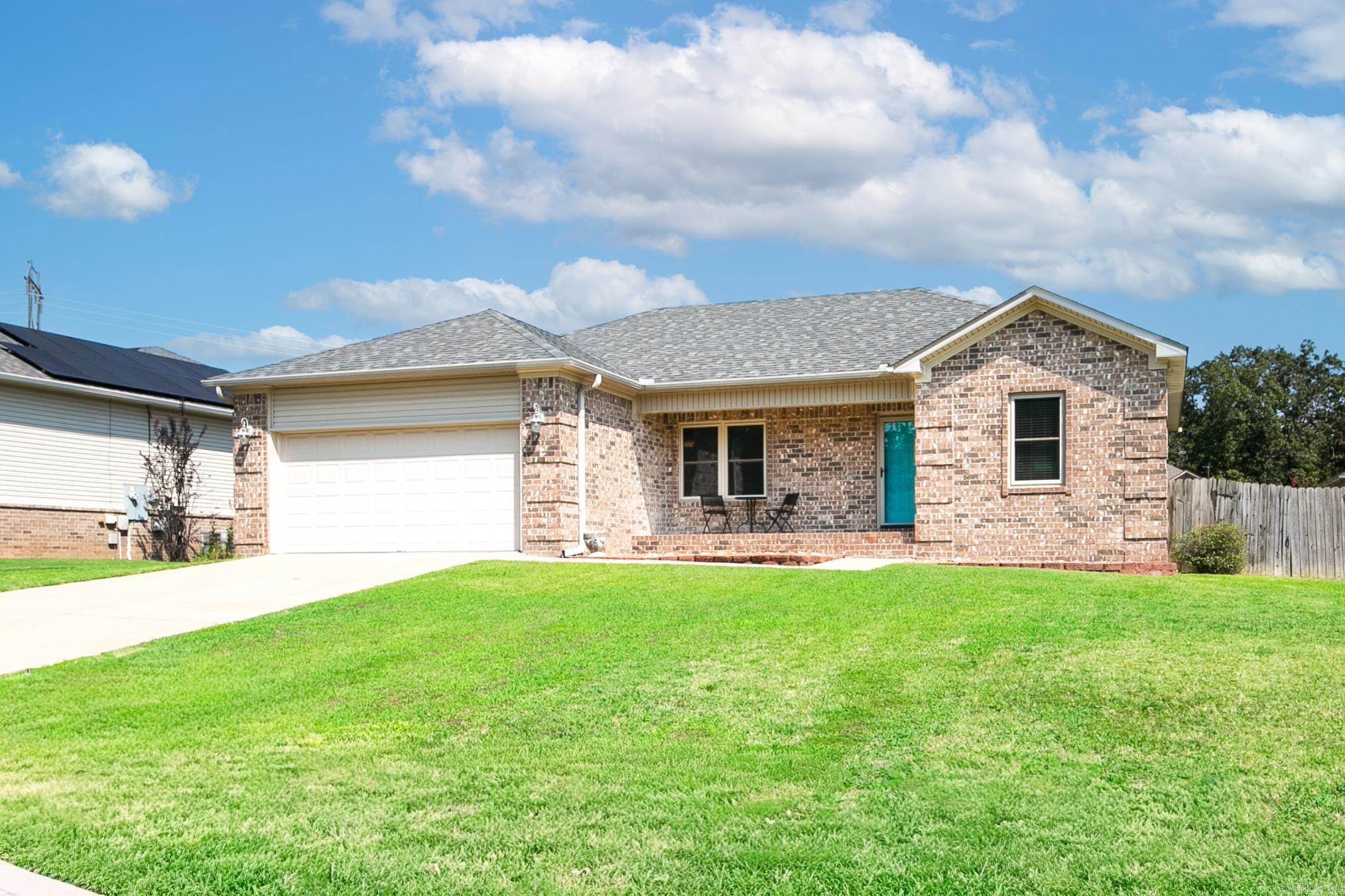 CROSS CREEK - Residential
