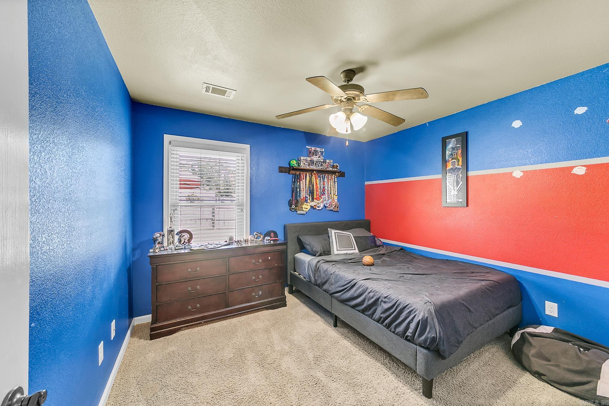 CROSS CREEK - Residential