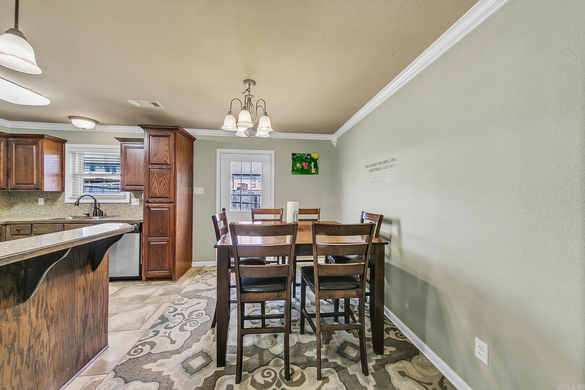 CROSS CREEK - Residential