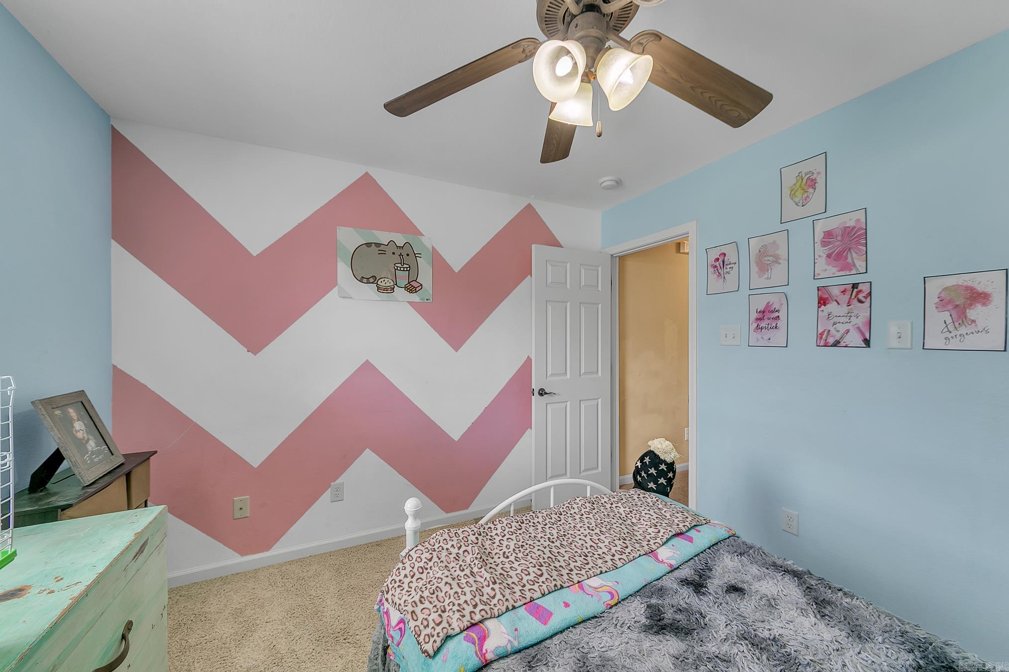 CROSS CREEK - Residential