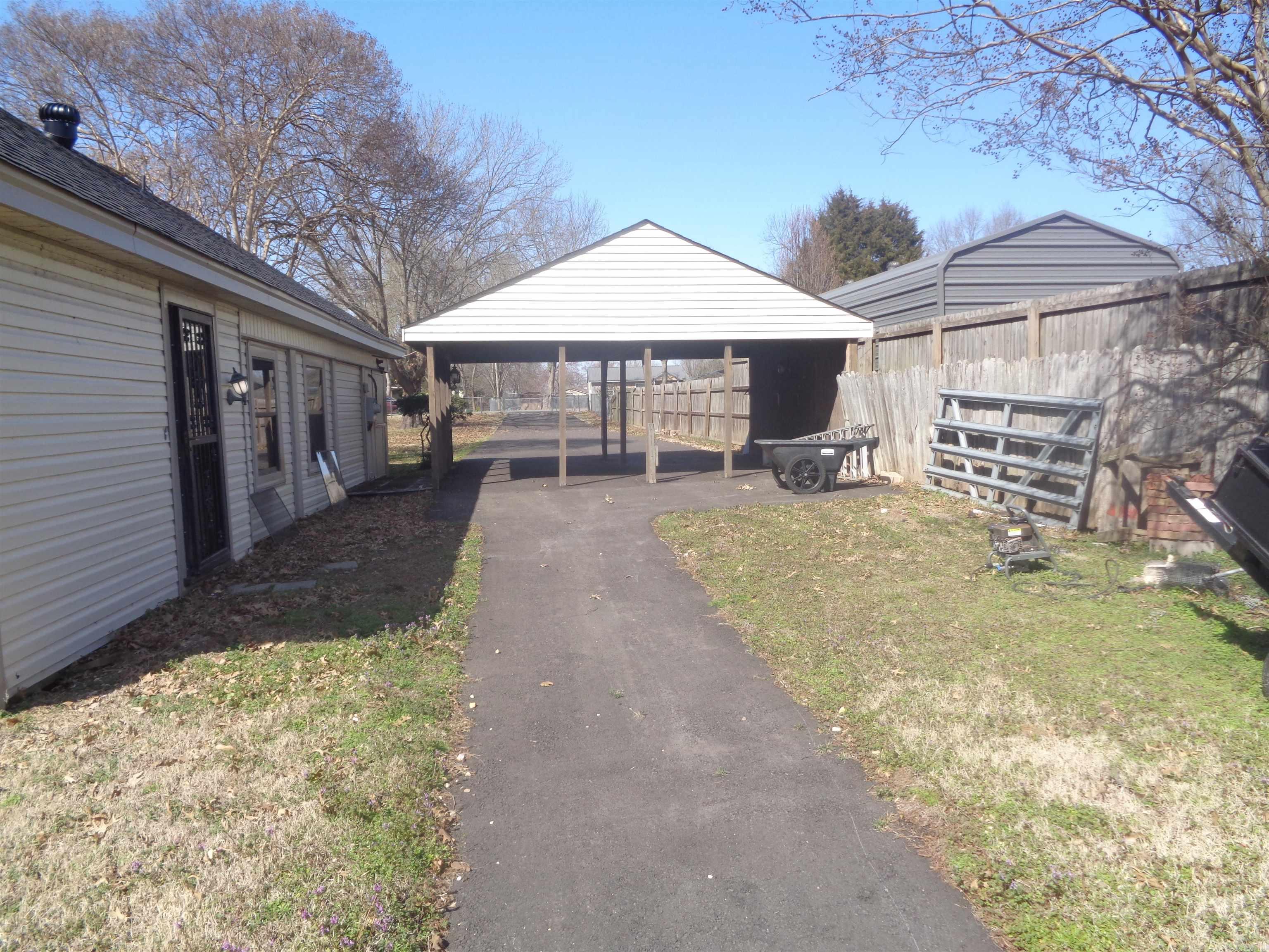 River Manor Estates - Residential