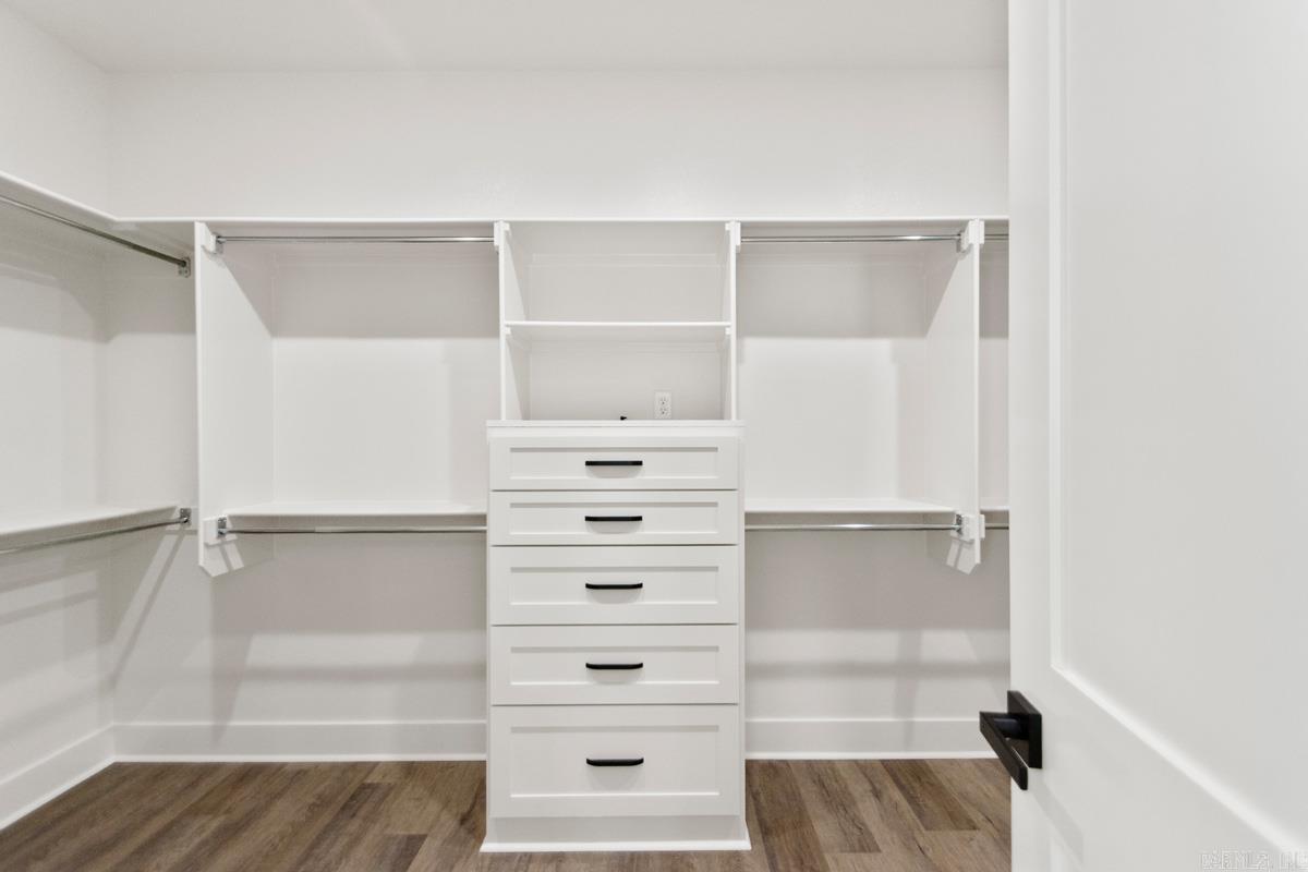 COUNTRY CLUB OF AR-QUARTERS ADDN - Residential