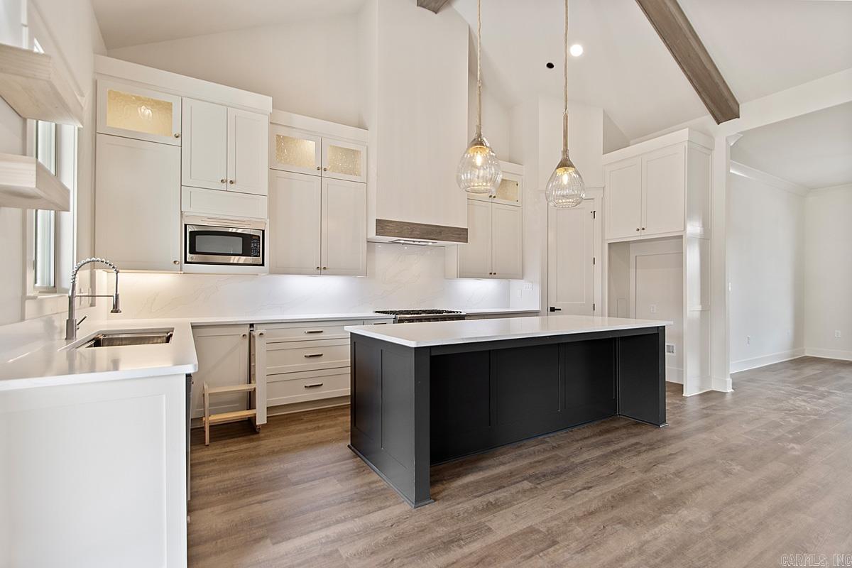 COUNTRY CLUB OF AR-QUARTERS ADDN - Residential