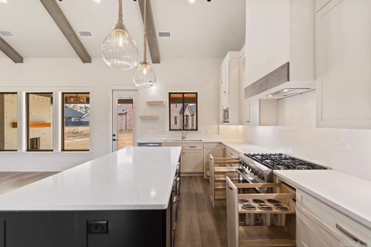 COUNTRY CLUB OF AR-QUARTERS ADDN - Residential